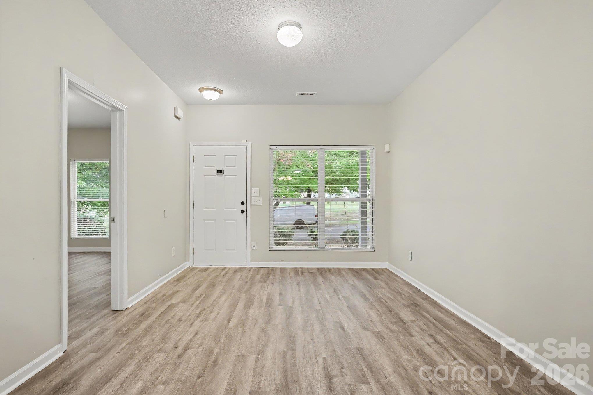 Townhouse at 2655 Meadow Knoll Drive, Charlotte, photo 3 of 26