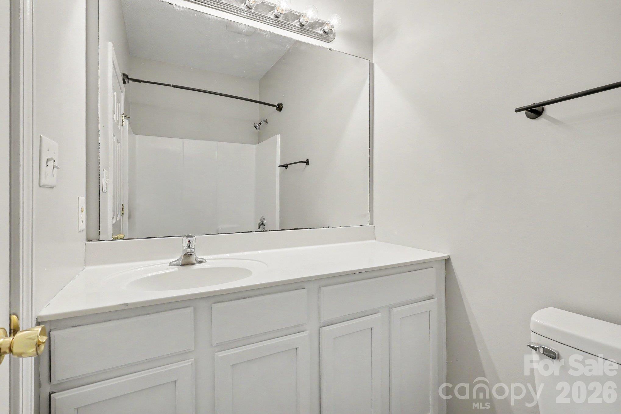 Townhouse at 2655 Meadow Knoll Drive, Charlotte, photo 13 of 26