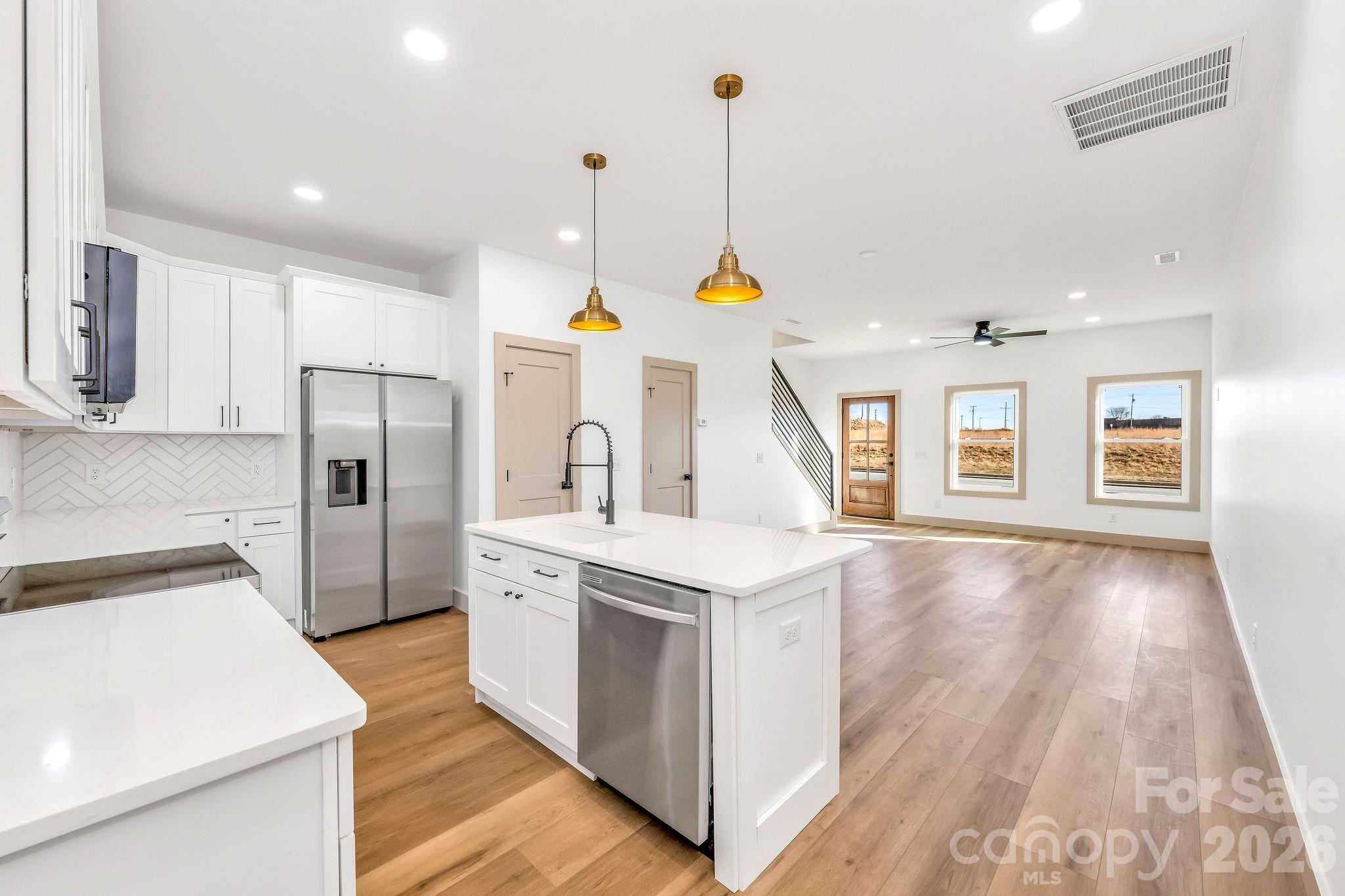 Townhouse at 2113 24th Street Lane, Hickory, photo 16 of 43
