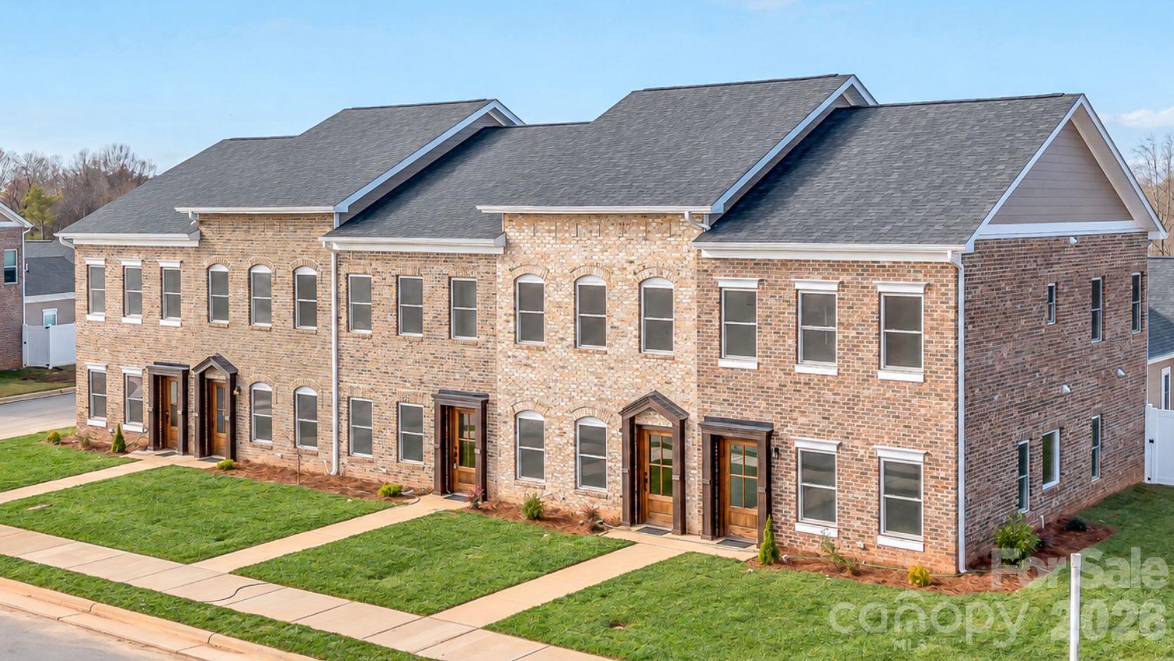 Townhouse at 2117 24th Street Lane, Hickory, photo 3 of 43