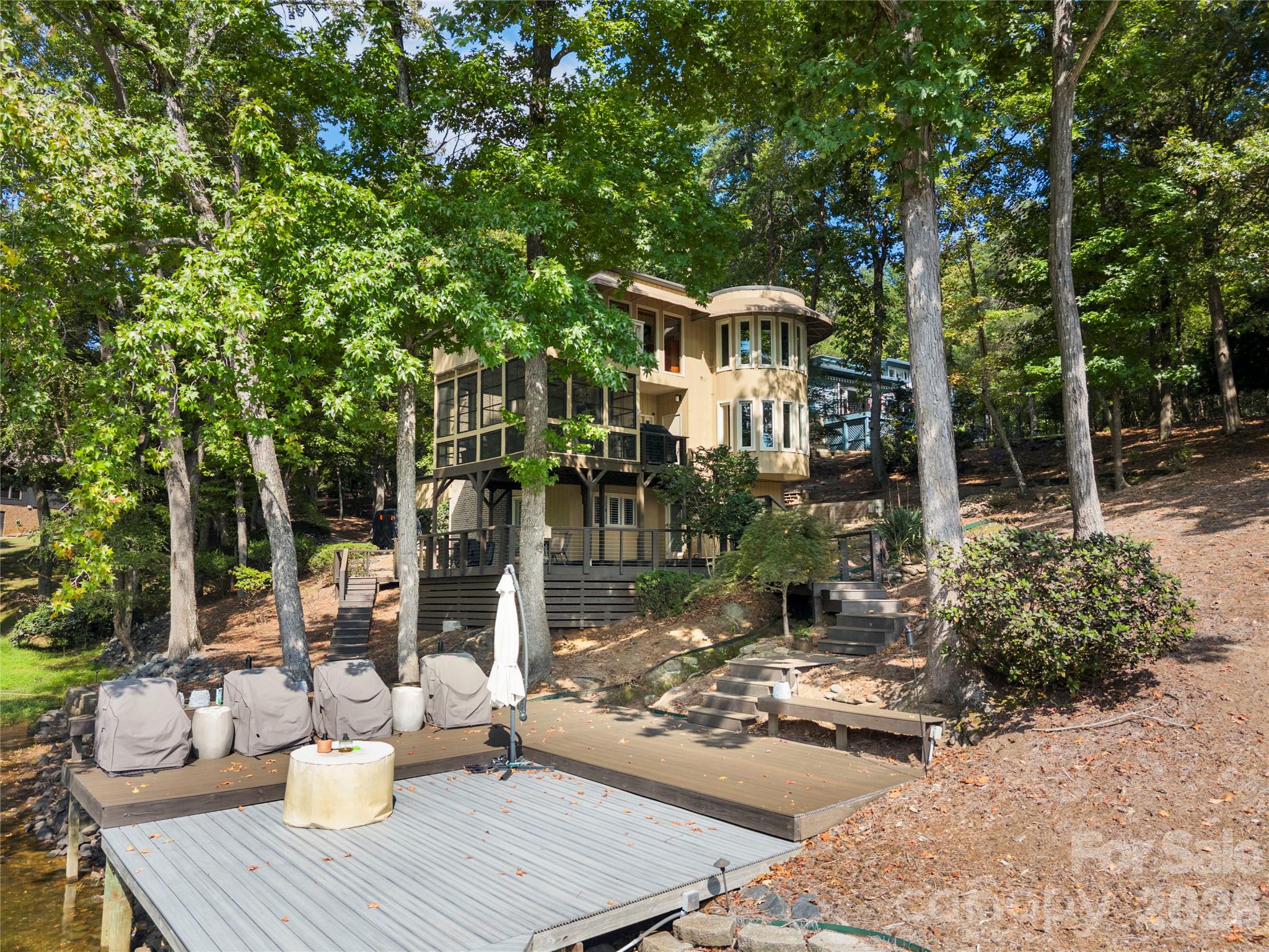 Single Family Residence at 131 Whispering Pines Drive, Clover, photo 7 of 45