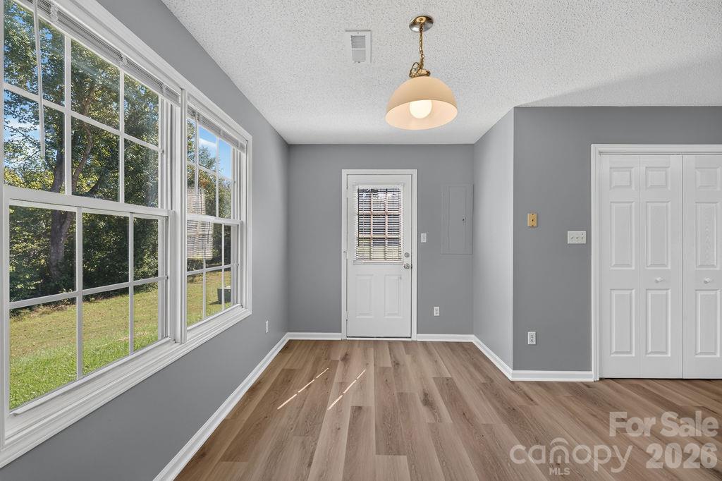 Townhouse at 122 24th Street NW, Hickory, photo 17 of 21