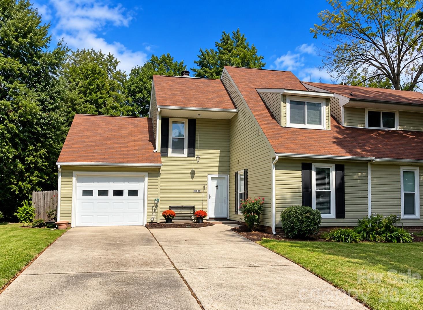 Townhouse at 10905 Rail Tye Place, Pineville, photo 5 of 44