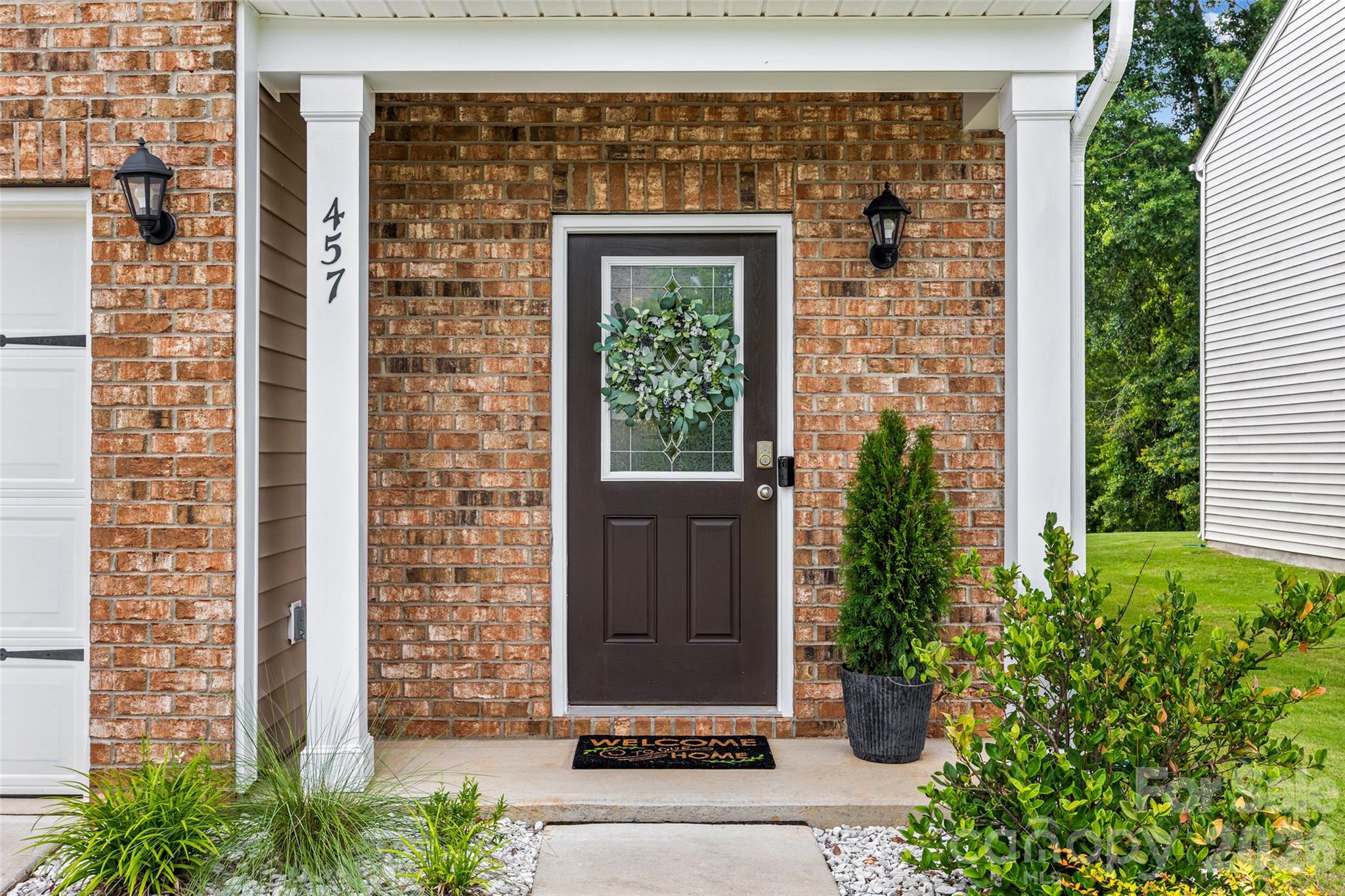 Single Family Residence at 457 Misty Law Lane, Clover, photo 2 of 35