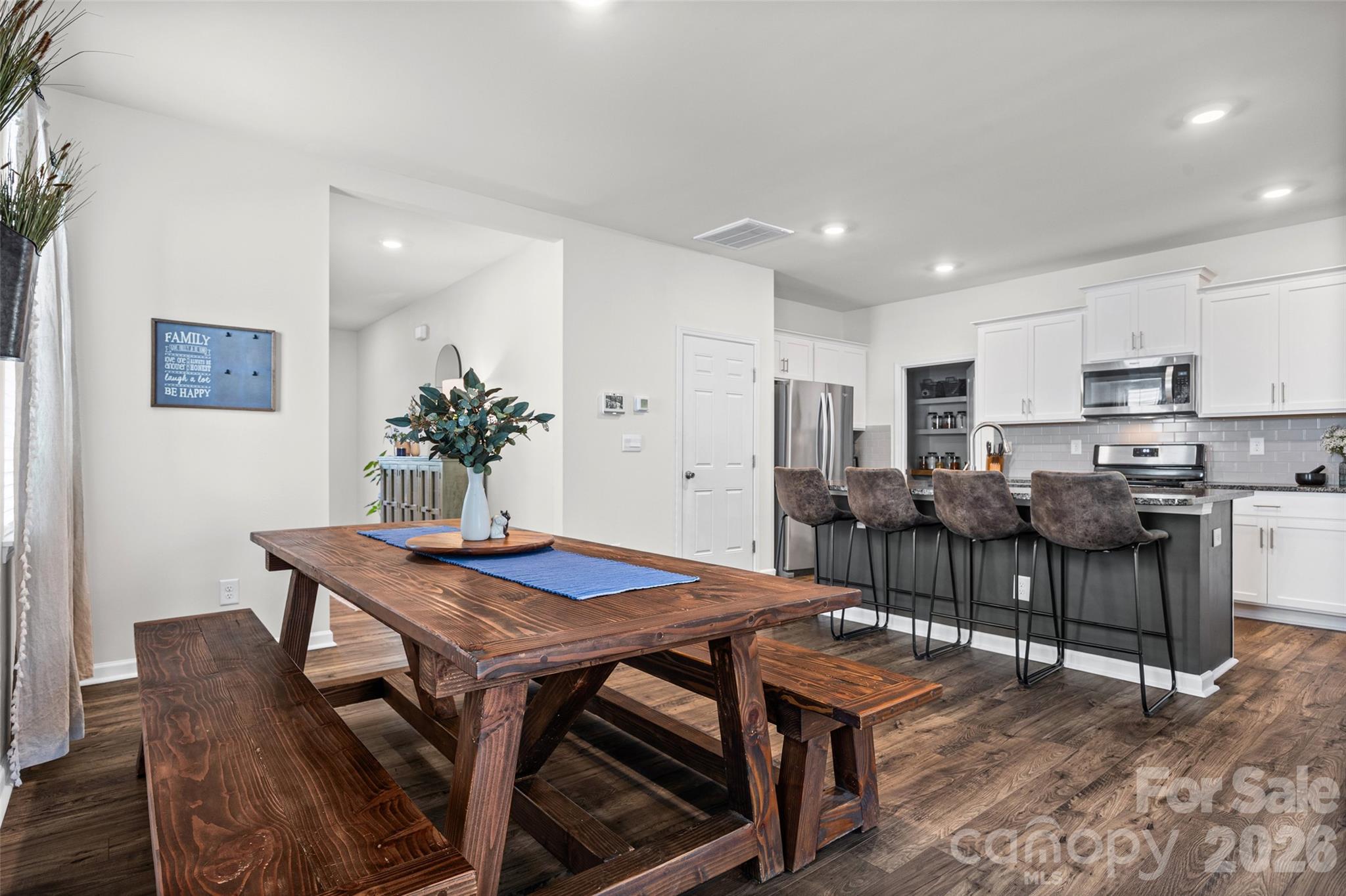 Single Family Residence at 457 Misty Law Lane, Clover, photo 6 of 35
