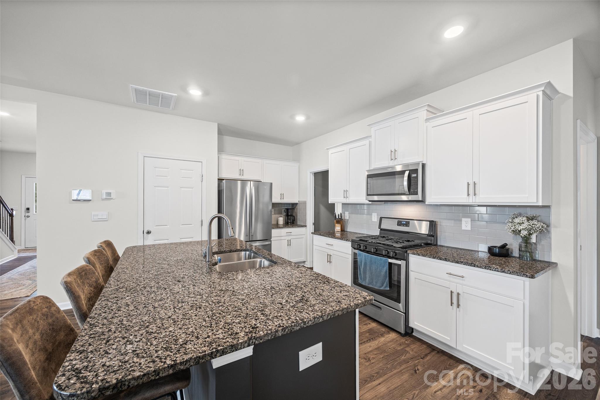Single Family Residence at 457 Misty Law Lane, Clover, photo 9 of 35