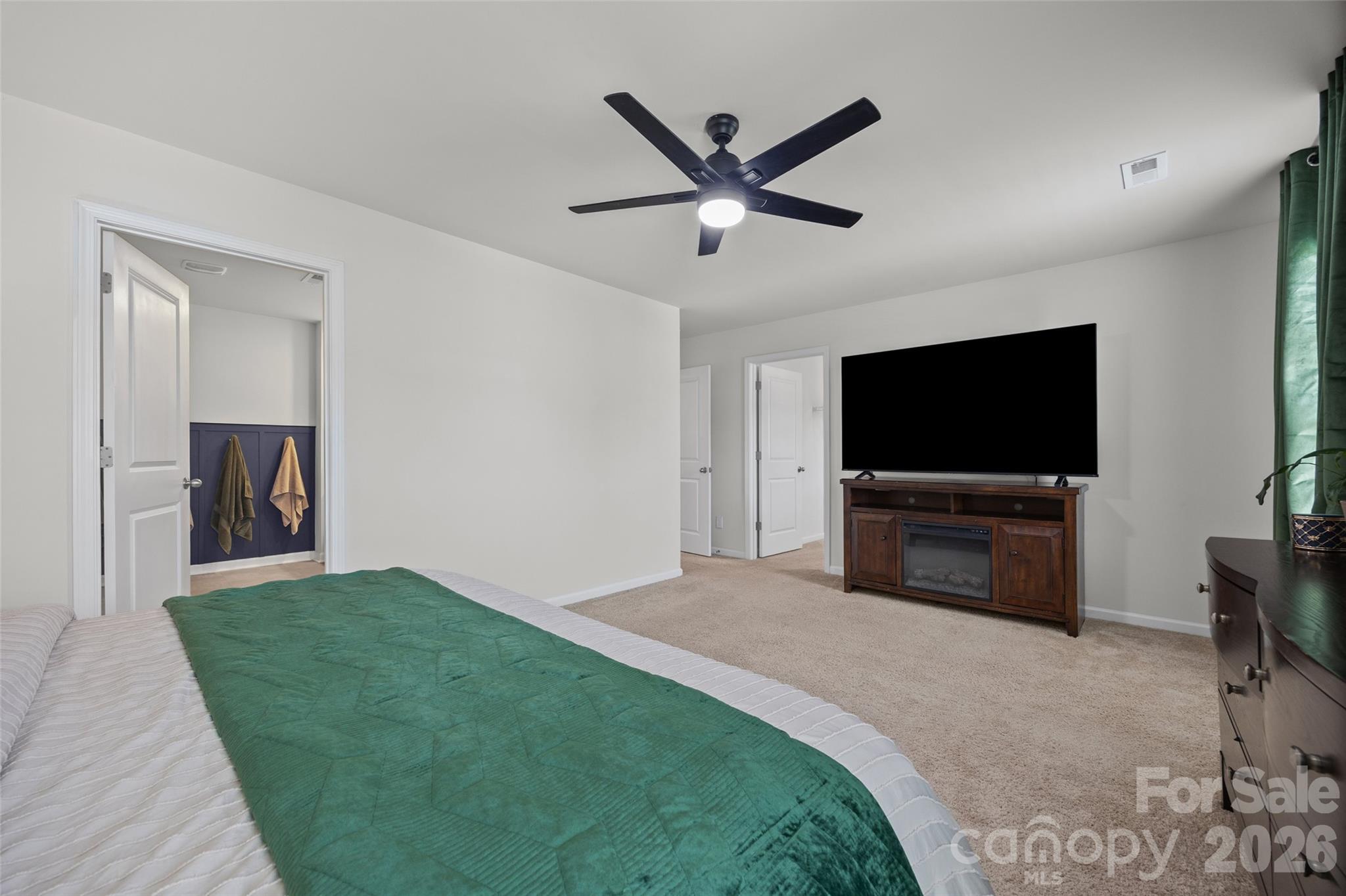Single Family Residence at 457 Misty Law Lane, Clover, photo 19 of 35