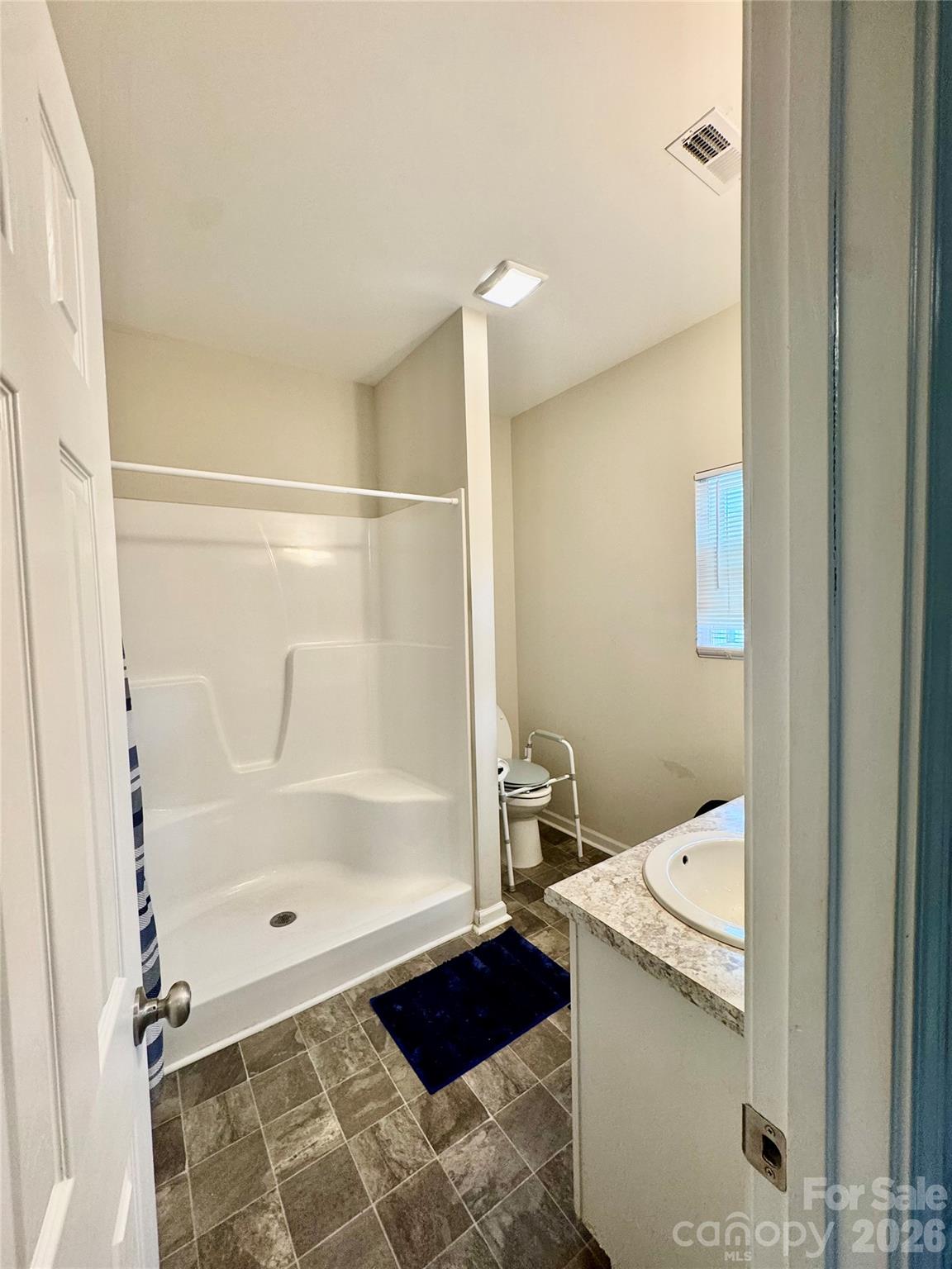 PRIMARY BEDROOM FULL BATHROOM - 340 McBrayer Street, Shelby
