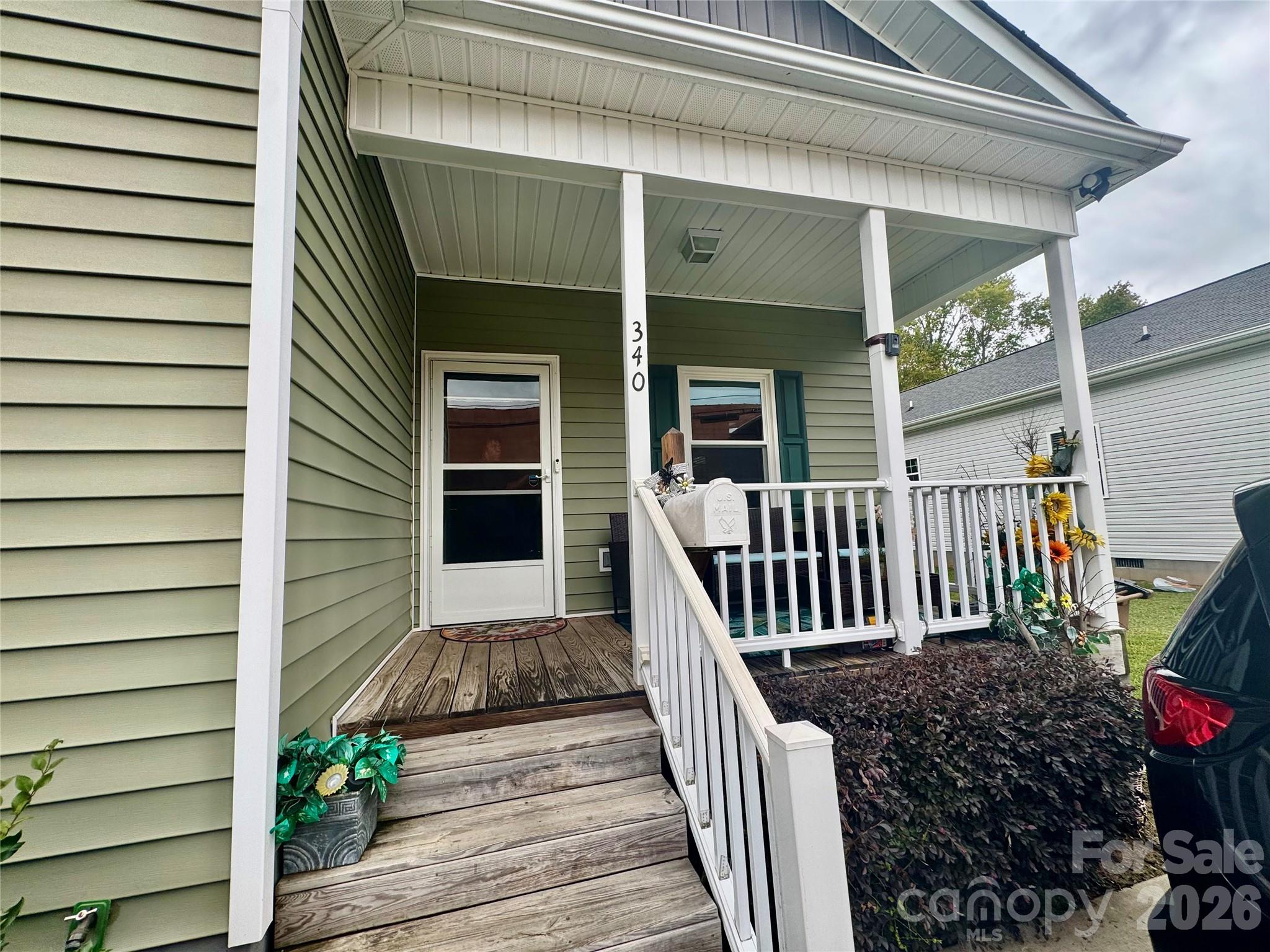FRONT PORCH - 340 McBrayer Street, Shelby
