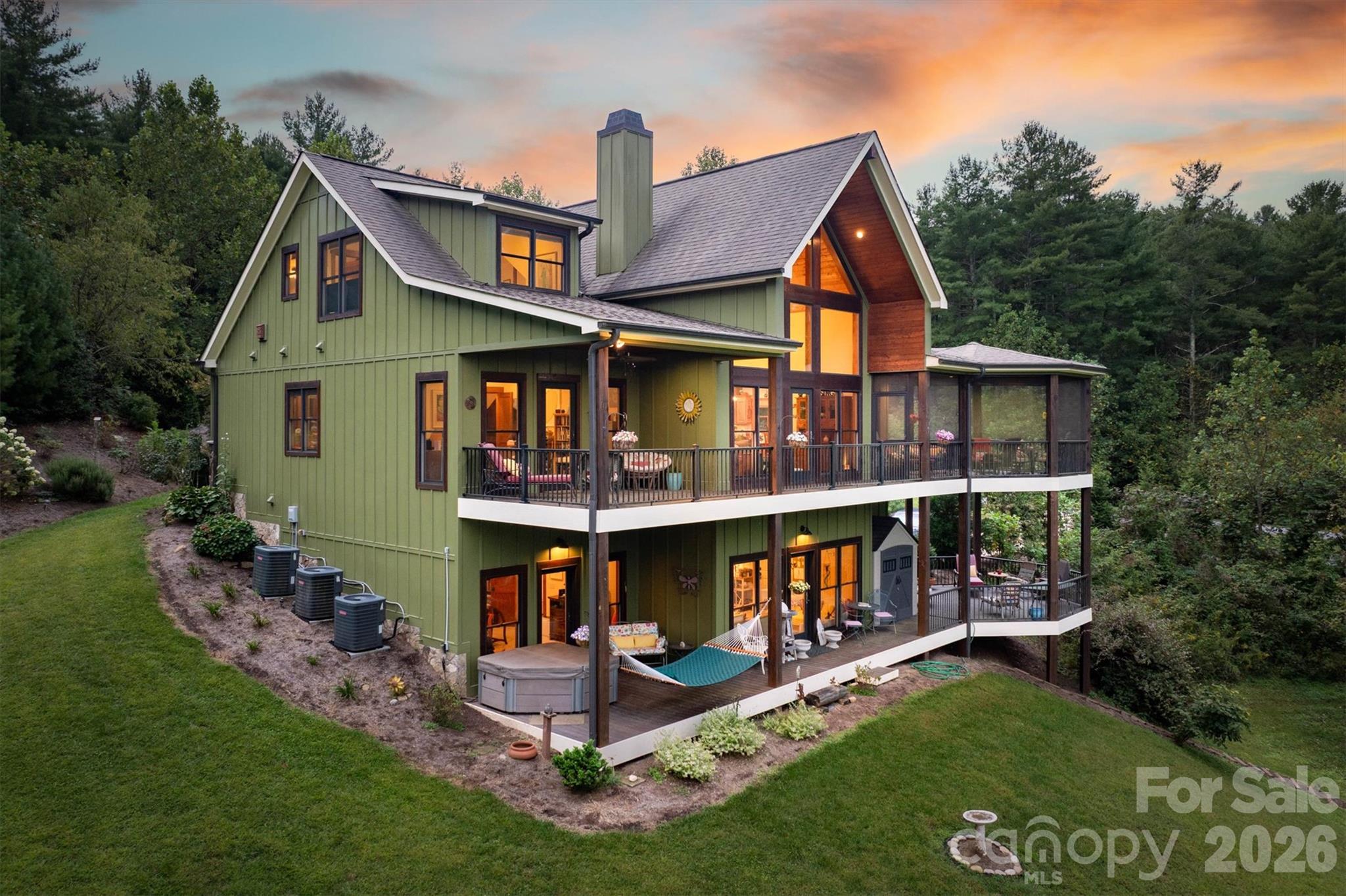 Single Family Residence at 5378 Oak Crest Lane, Lenoir, photo 5 of 94