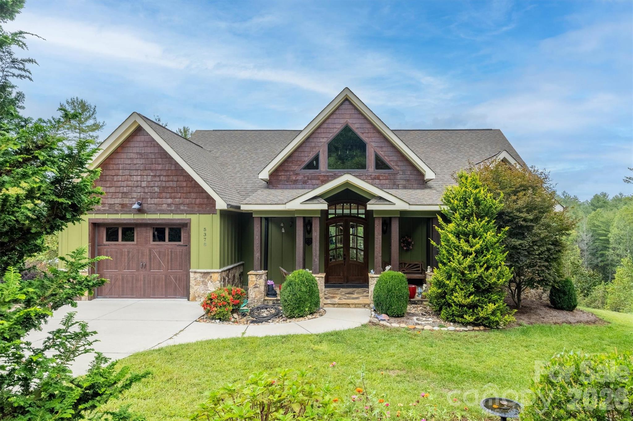 Single Family Residence at 5378 Oak Crest Lane, Lenoir, photo 13 of 94