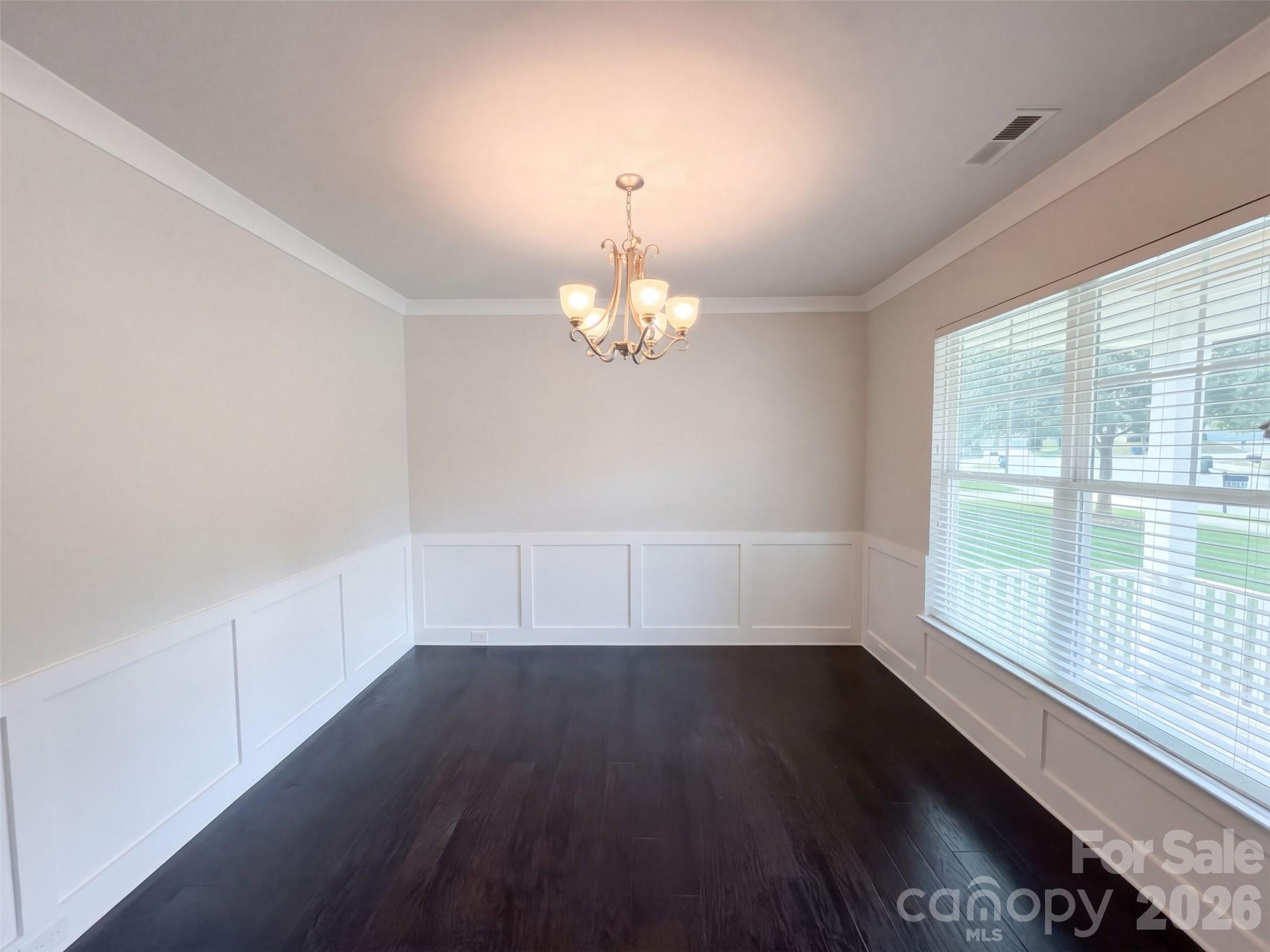 Single Family Residence at 7412 Canova Lane, Charlotte, photo 10 of 35