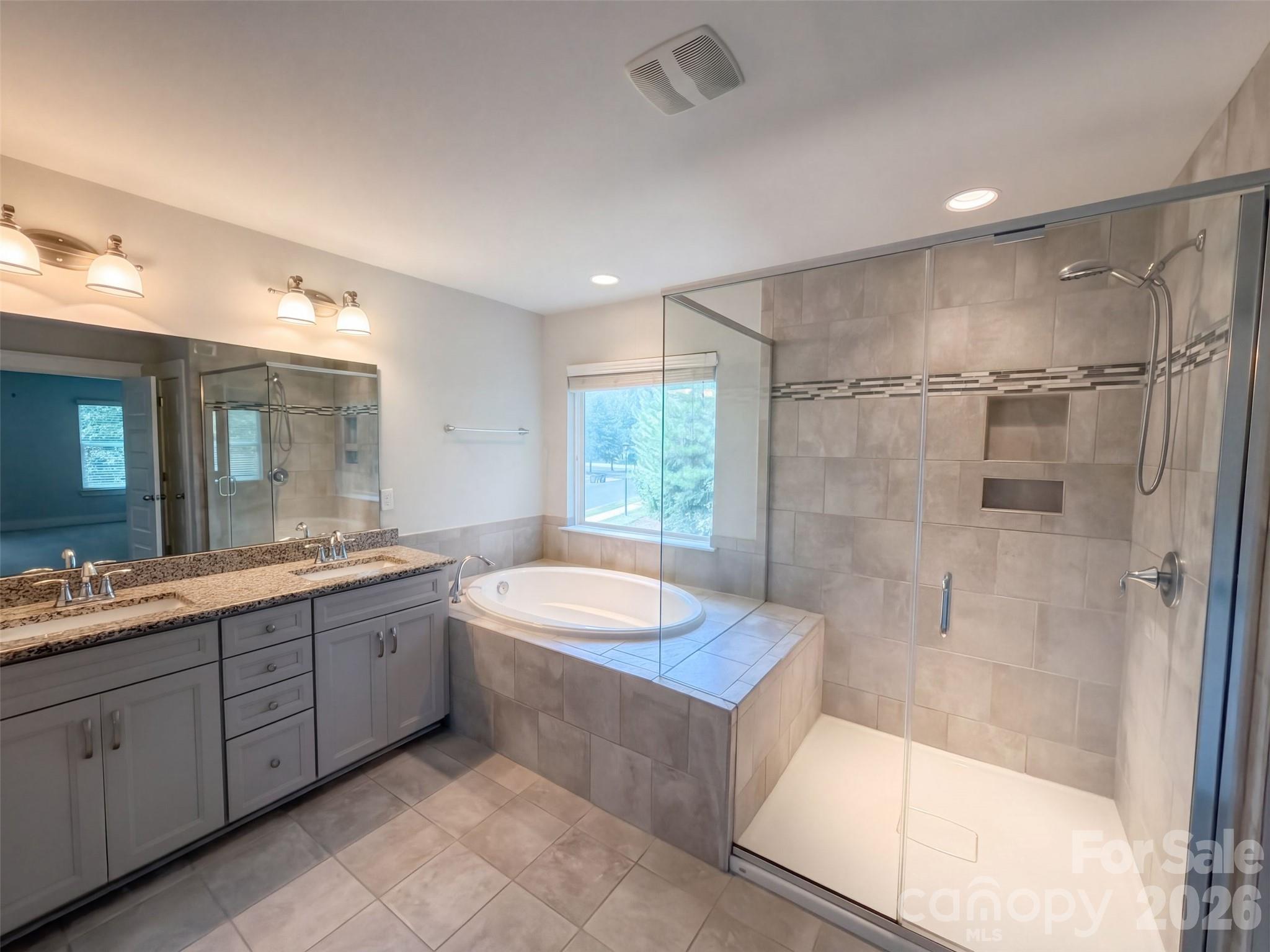 Single Family Residence at 7412 Canova Lane, Charlotte, photo 17 of 35