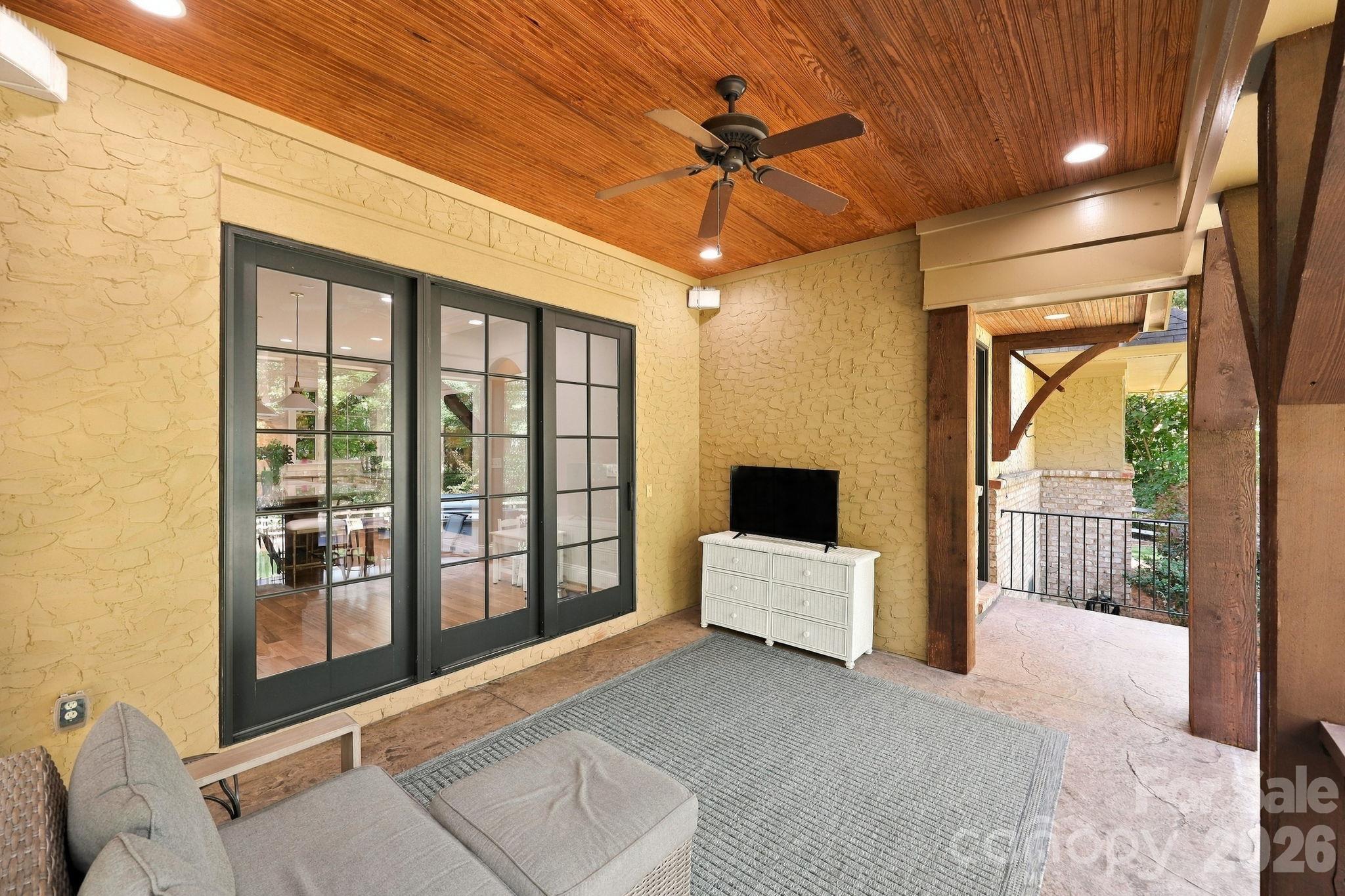 Single Family Residence at 115 Saddle Creek Court, Davidson, photo 41 of 45