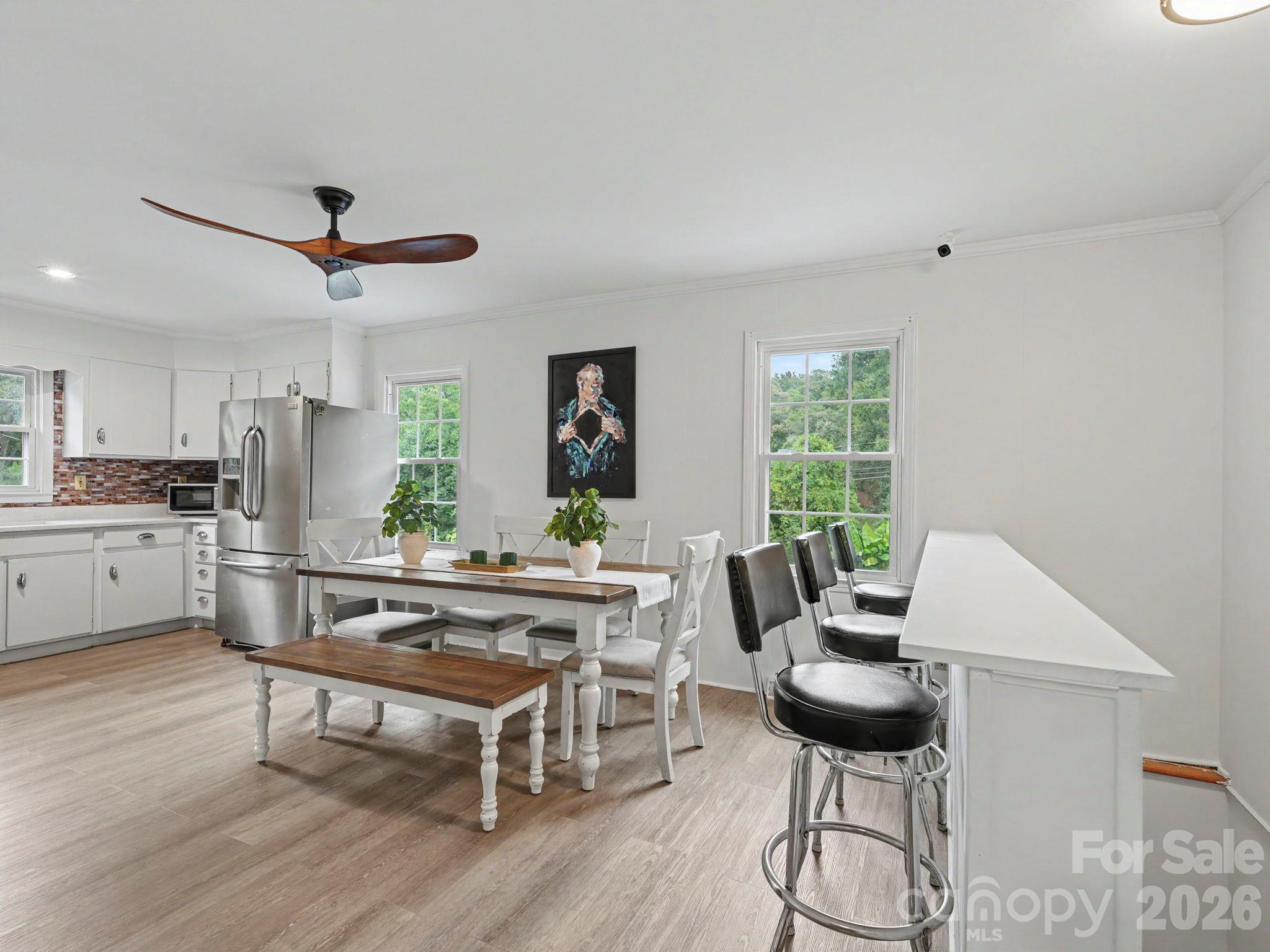 Single Family Residence at 3931 Irvington Drive, Charlotte, photo 15 of 41