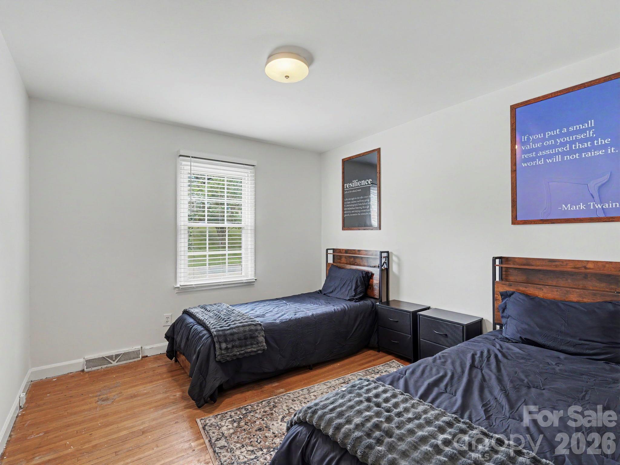 Single Family Residence at 3931 Irvington Drive, Charlotte, photo 30 of 41