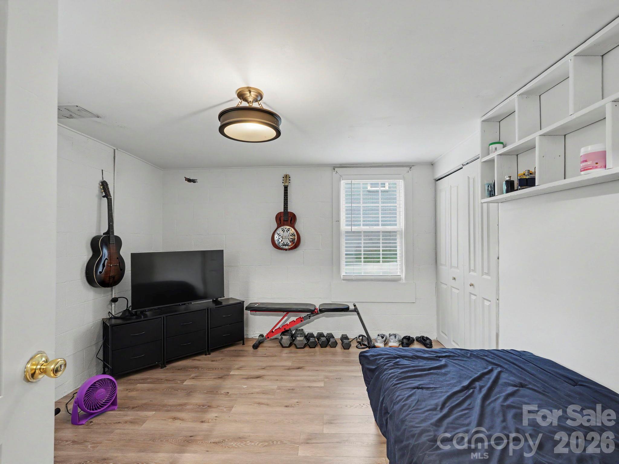 Single Family Residence at 3931 Irvington Drive, Charlotte, photo 34 of 41