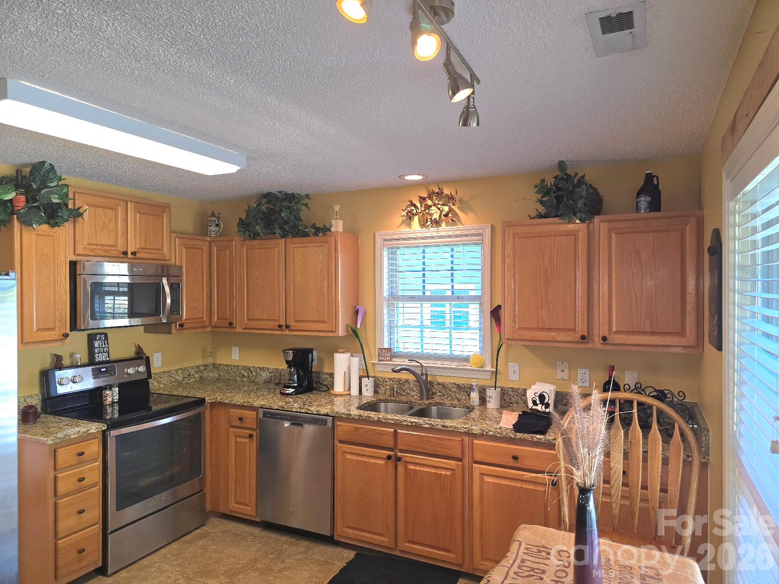 Single Family Residence at 77 Stonehollow Road, Fletcher, photo 24 of 32
