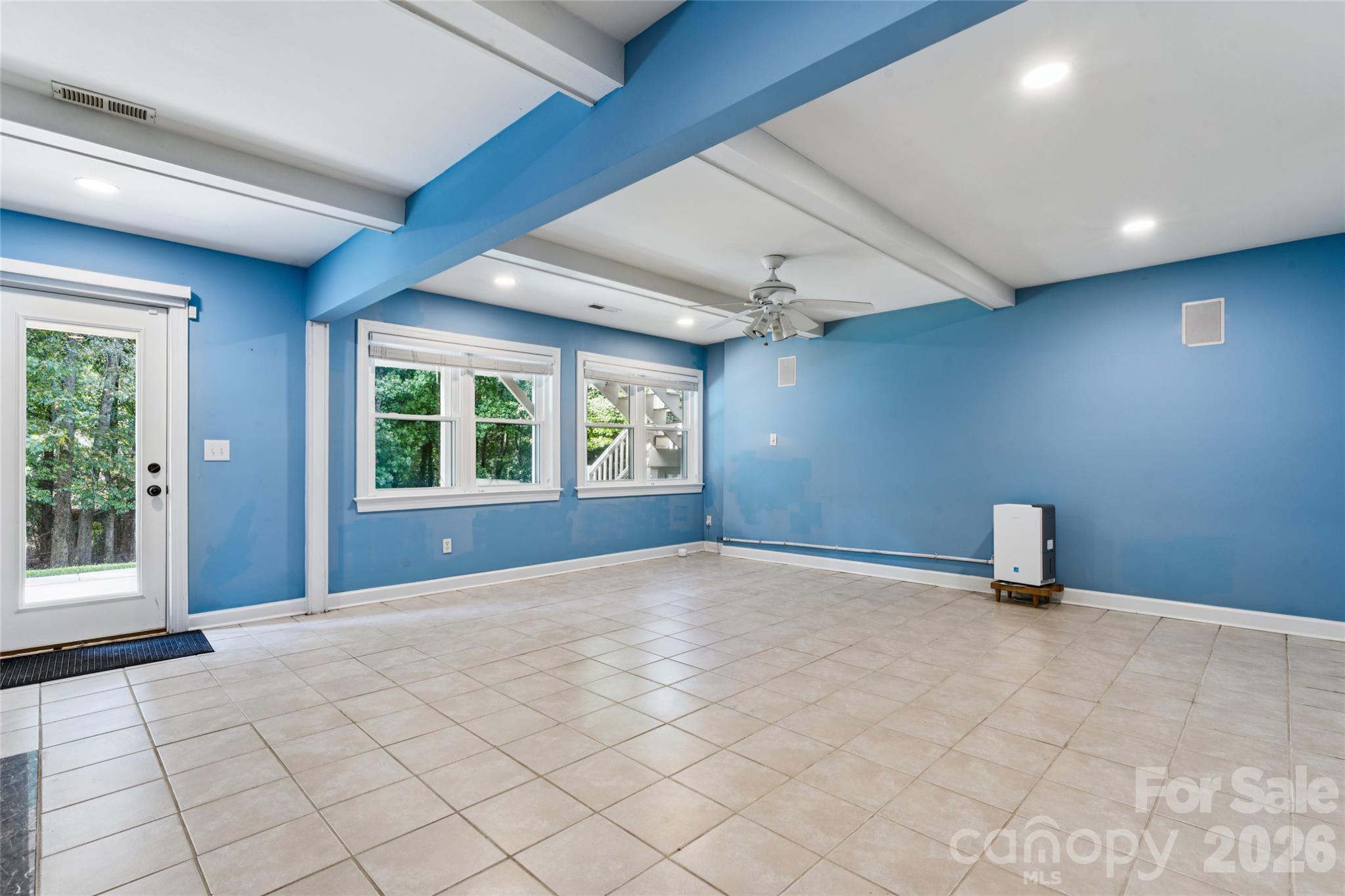 Single Family Residence at 16516 Riverpointe Drive, Charlotte, photo 41 of 42