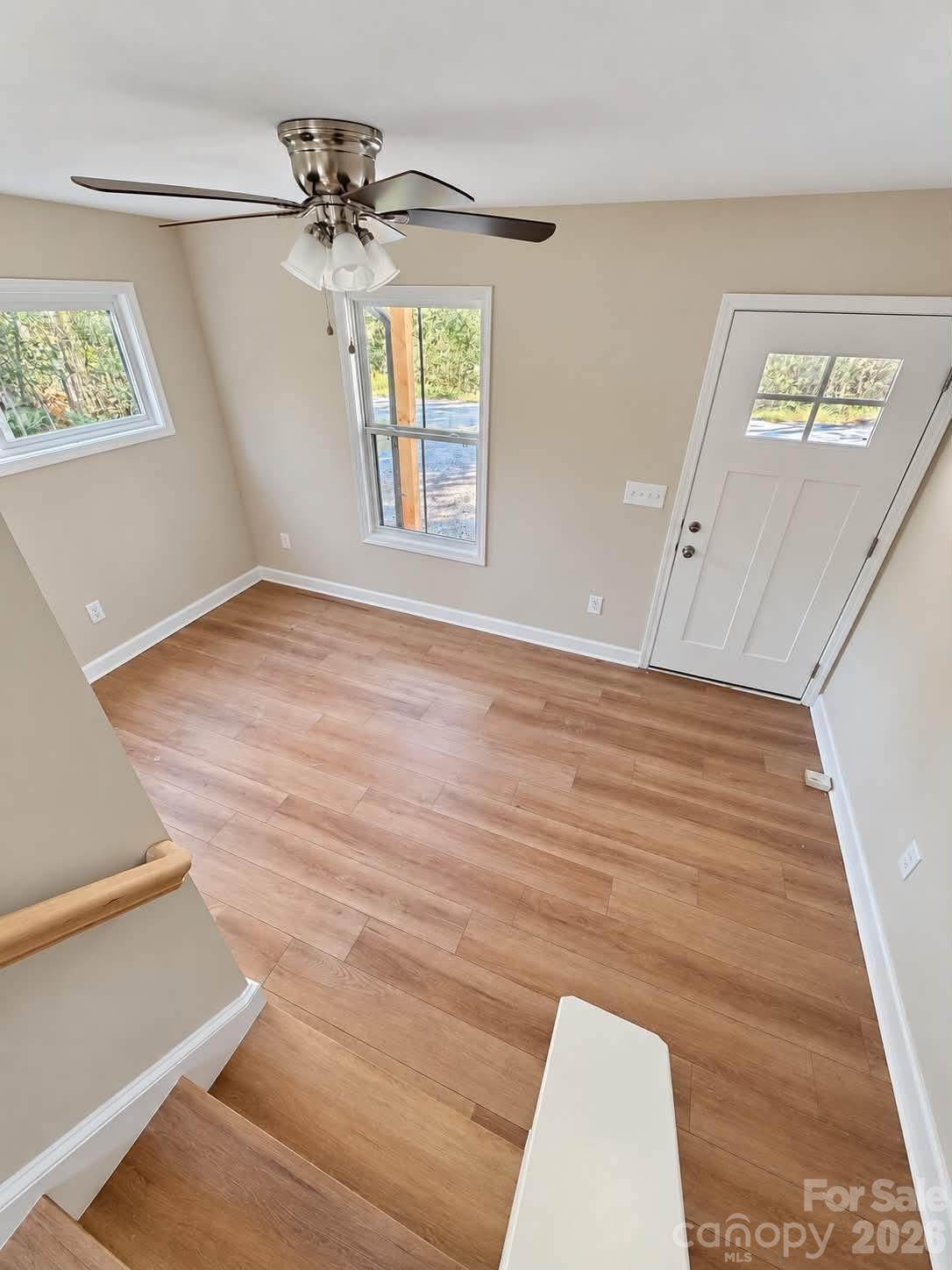 Single Family Residence at 146 Hillcrest Road, New London, photo 11 of 20