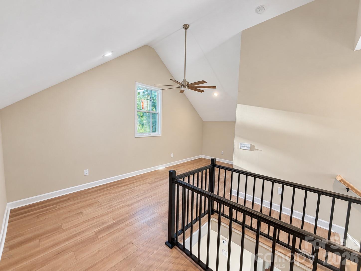 Primary Suite with 13ft Vaulted Ceilings - 146 Hillcrest Road, New London