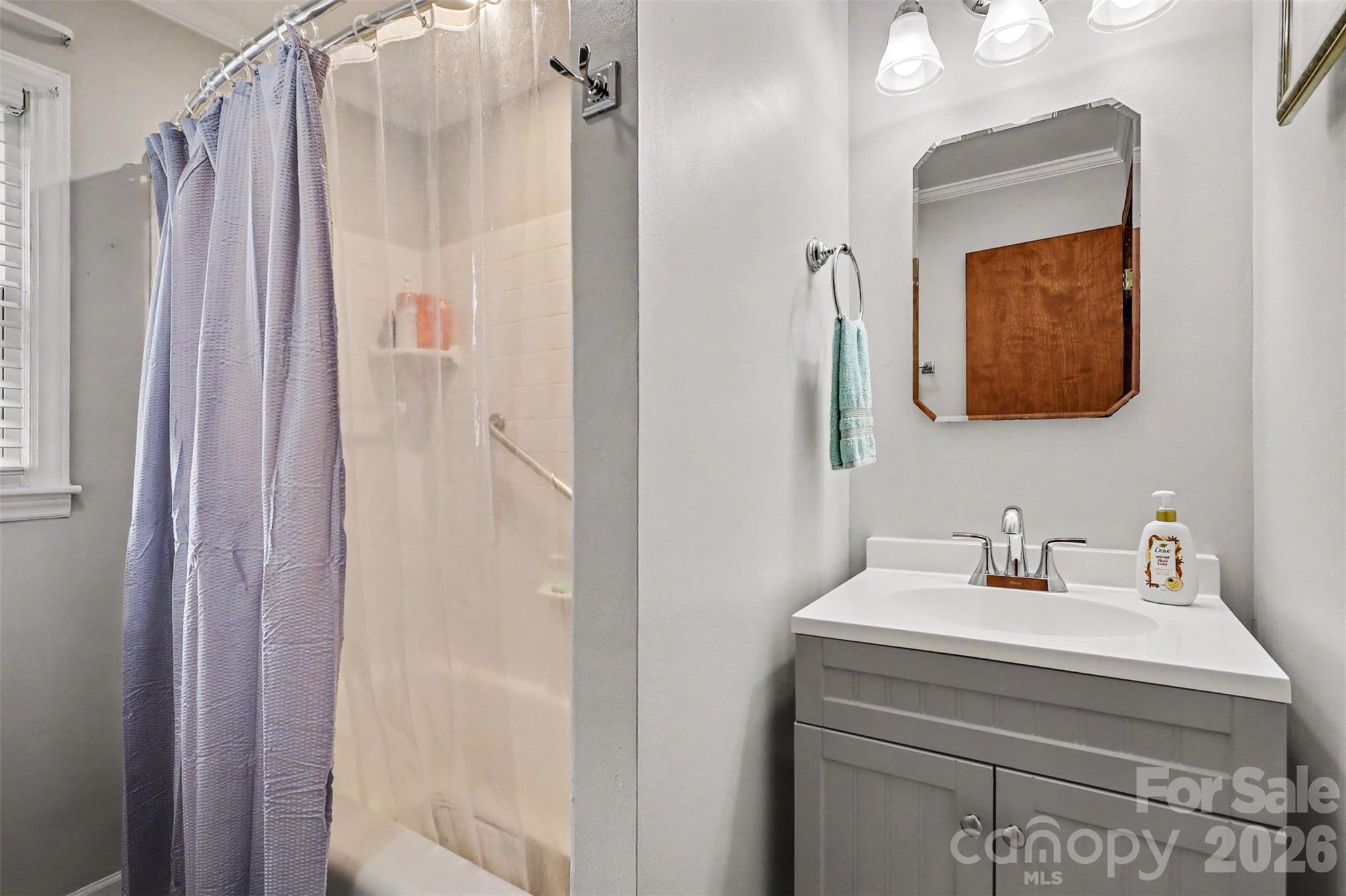 Bath 1 with shower - 9202 Elgin Drive, Charlotte