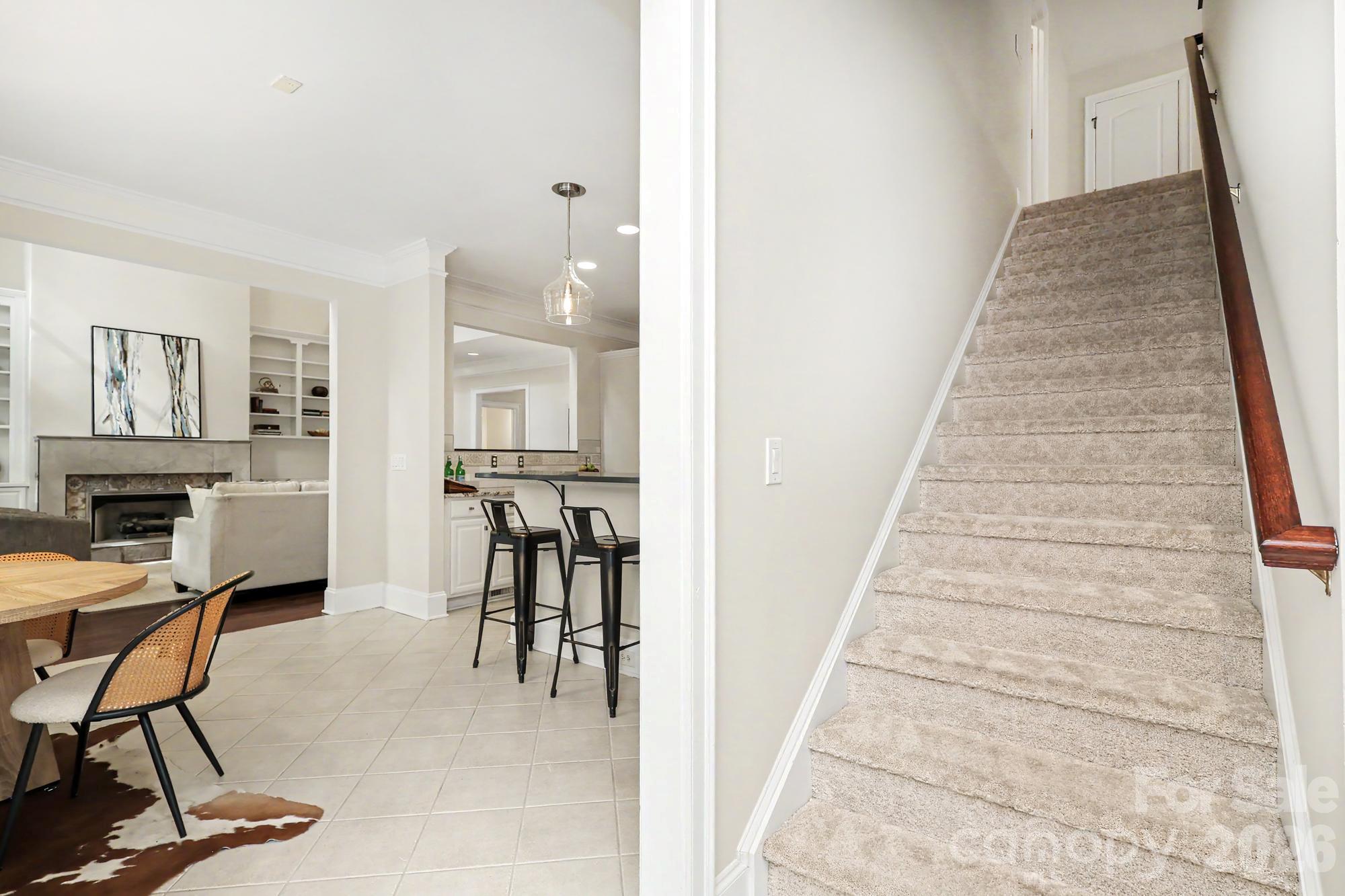 Single Family Residence at 4320 Town And Country Drive, Charlotte, photo 27 of 47