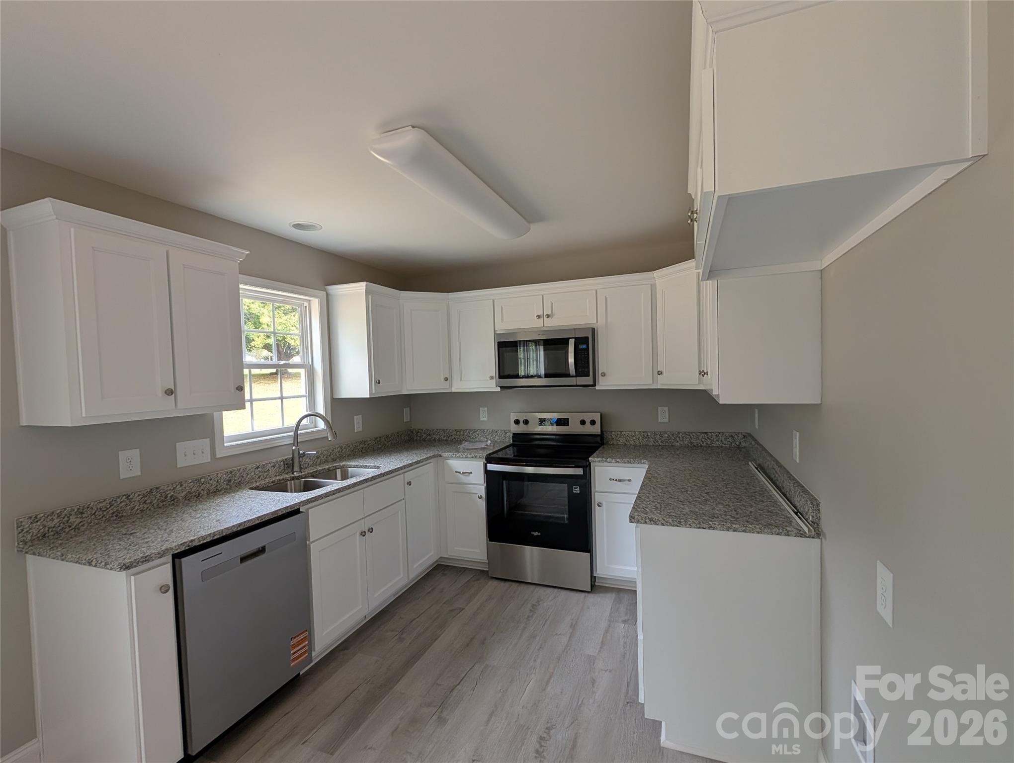 Kitchen - 2746 Magnolia Street, Conover