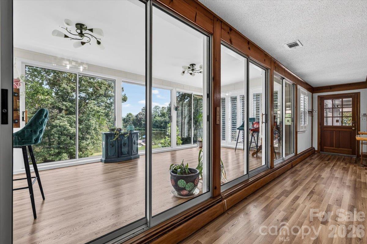 Single Family Residence at 2086 Old Mountain Road, Statesville, photo 17 of 47