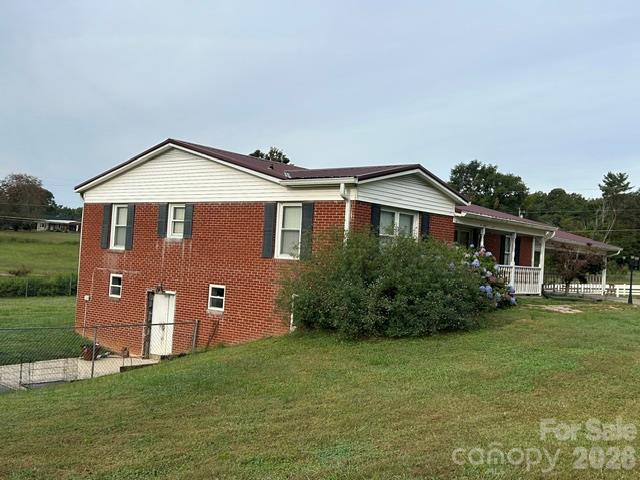 Single Family Residence at 292 Old Henrietta Road, Forest City, photo 5 of 32