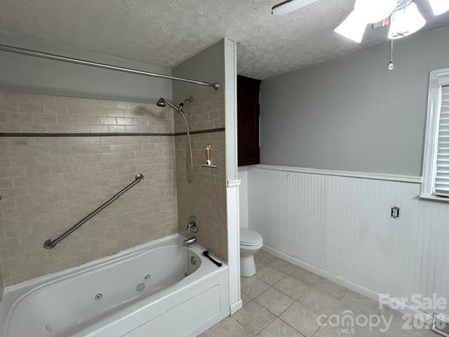 Single Family Residence at 292 Old Henrietta Road, Forest City, photo 16 of 32