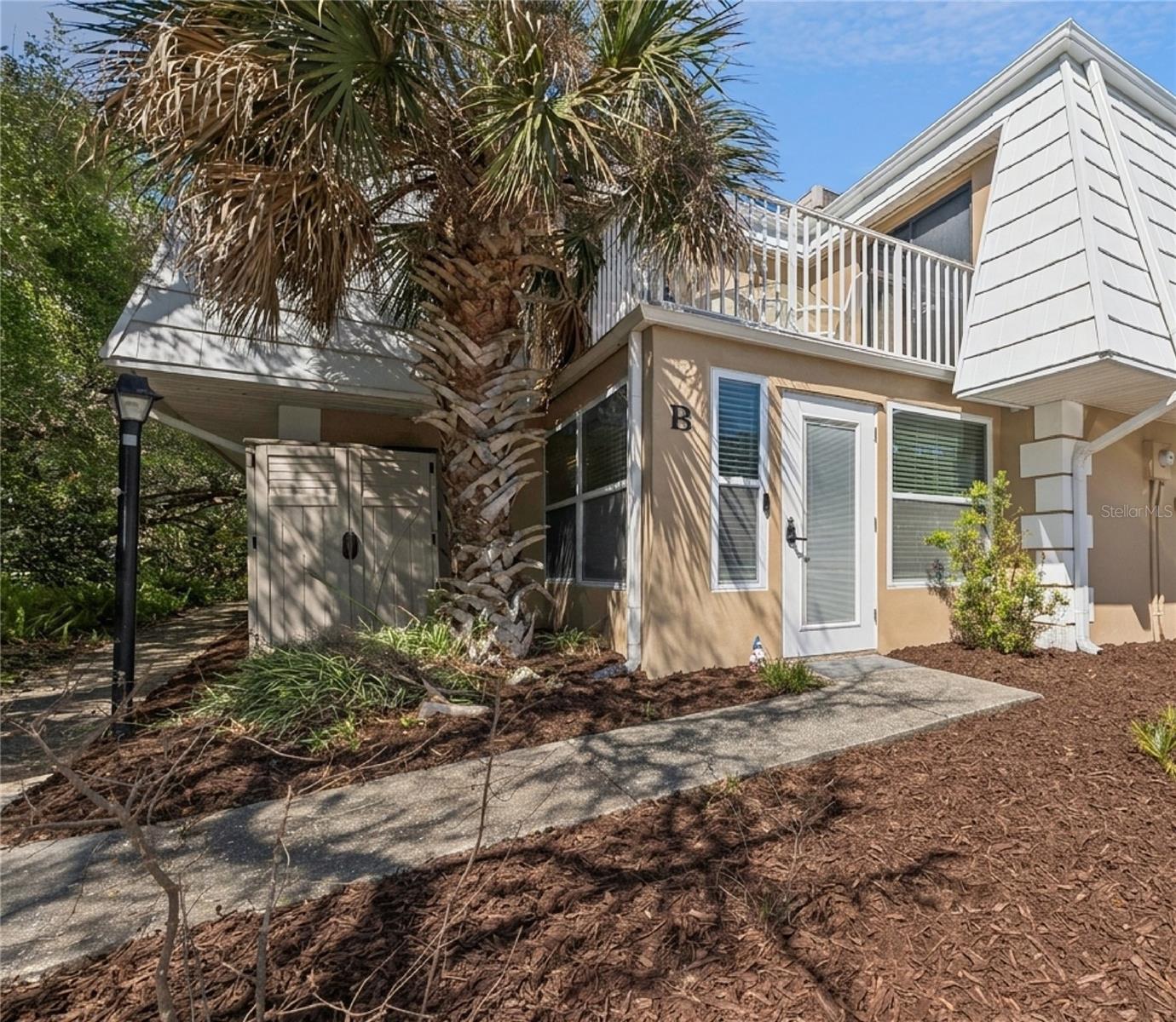 Townhome with 2 Bedrooms/2.5 Bathrooms/Enclosed Sunroom and 2nd Floor Balcony - 4150 S ATLANTIC AVE #121B, NEW SMYRNA BEACH