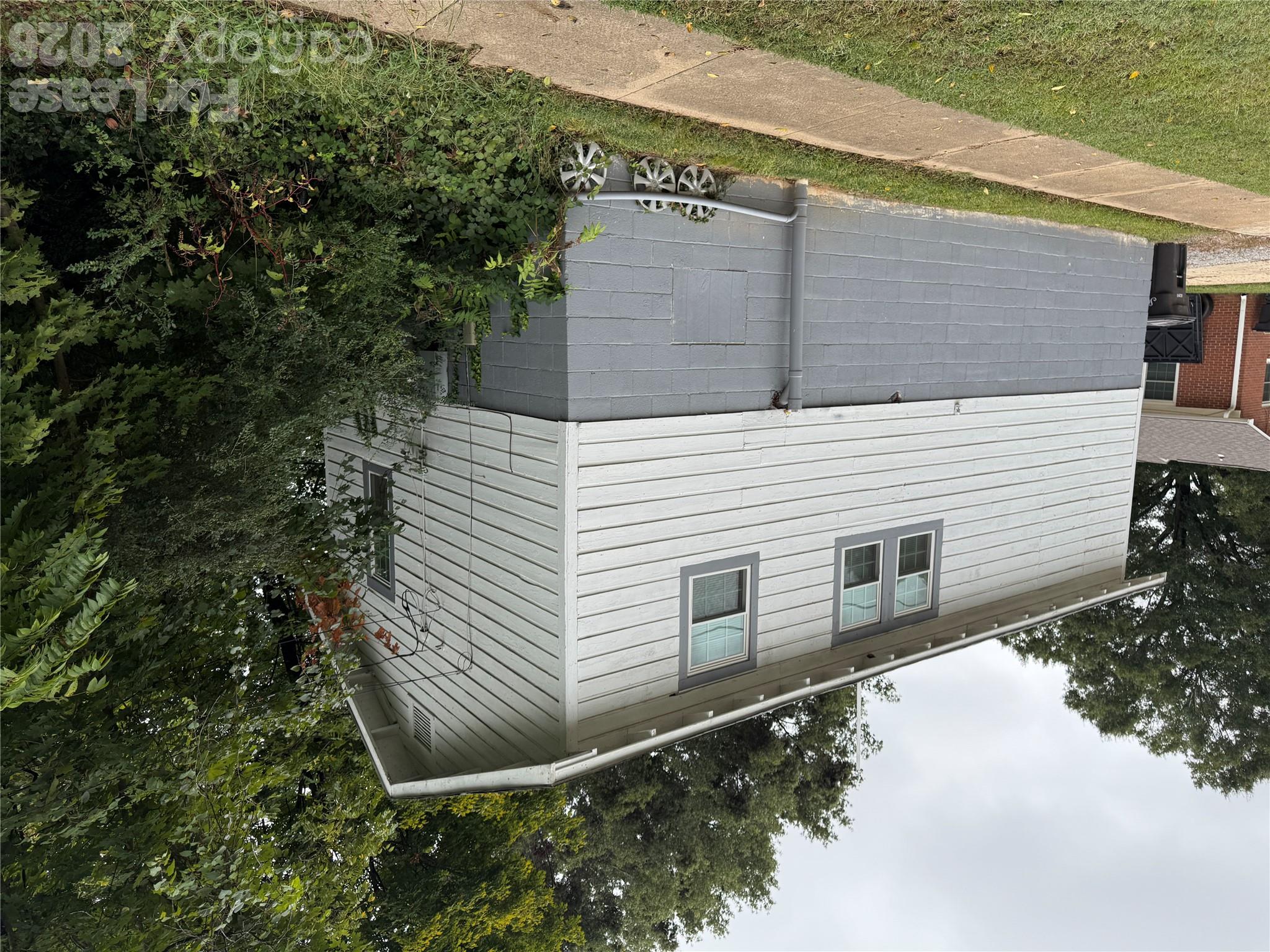 Apartment at 1227 5th Street, Statesville, photo 10 of 10
