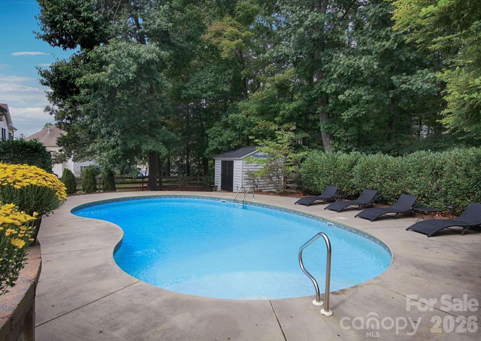 Single Family Residence at 166 Laurel Glen Drive, Mooresville, photo 35 of 40