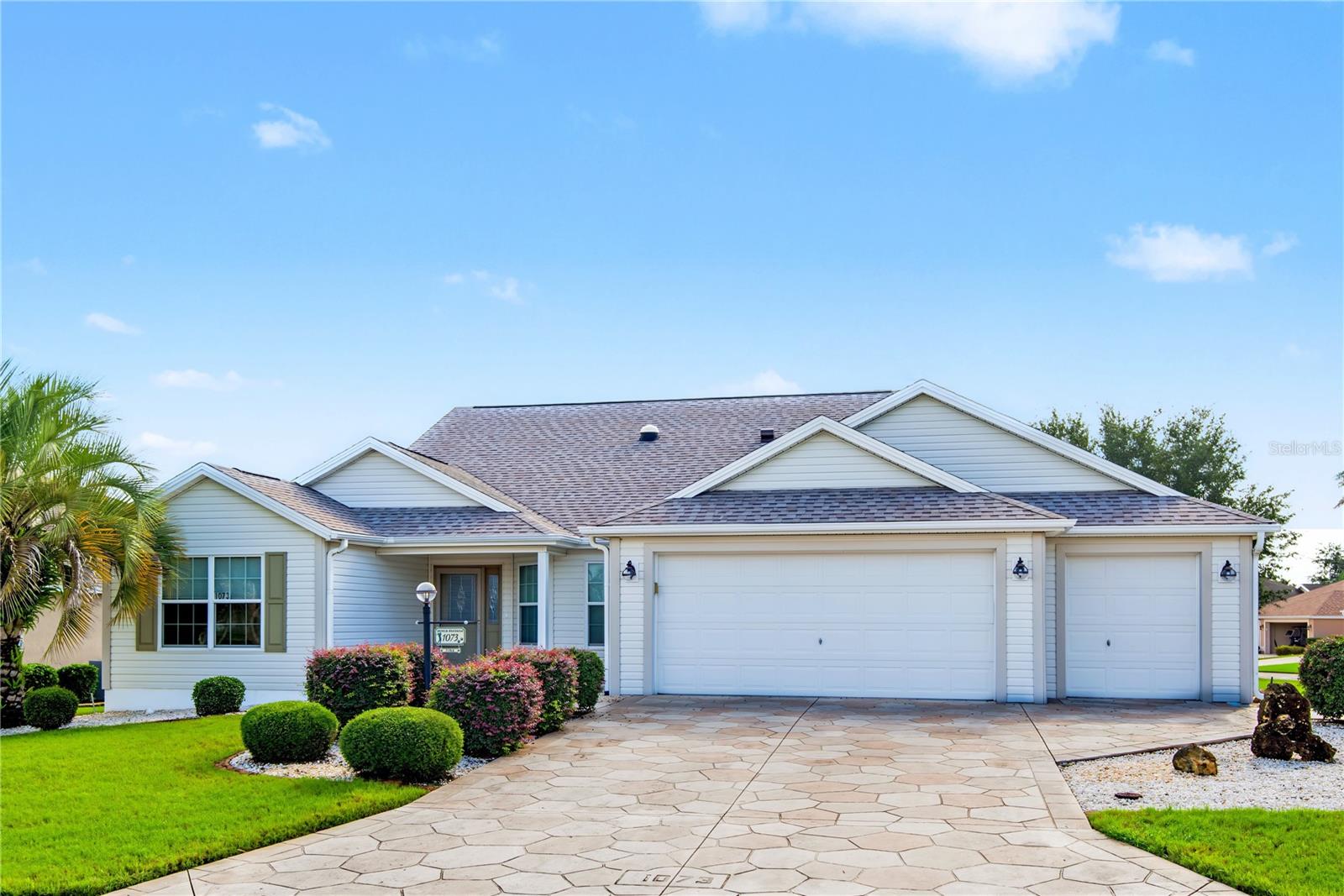 Single Family Residence at 1073 ALCOVE LOOP, THE VILLAGES, photo 32 of 37
