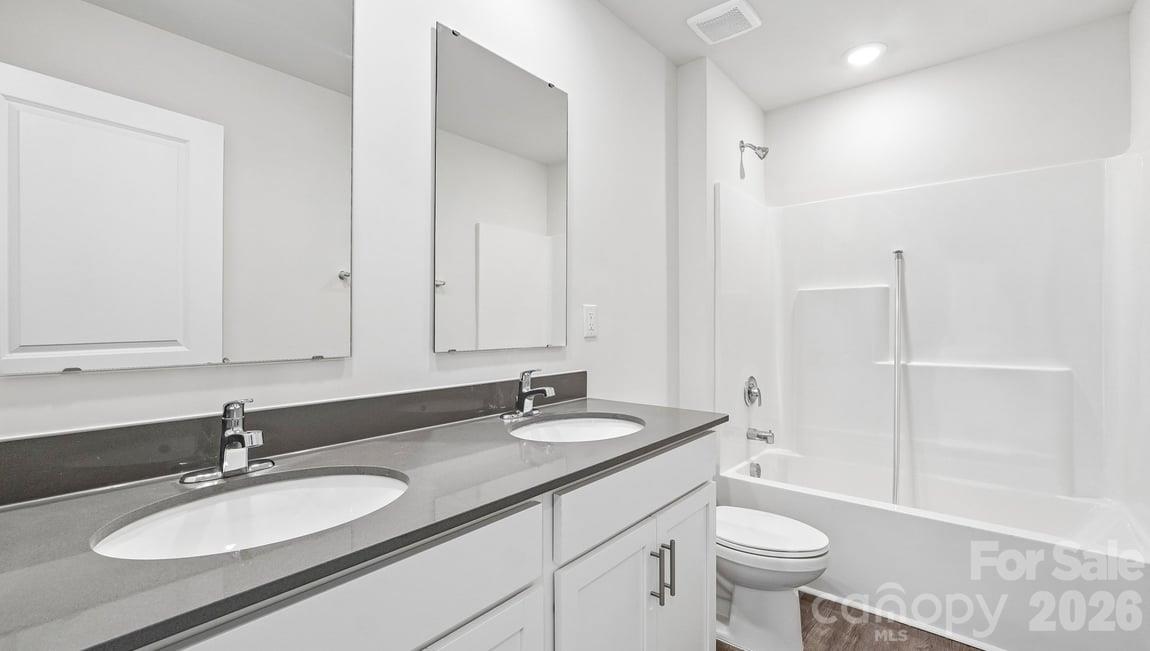 Single Family Residence at 602 Dazzle Loop, Newton, photo 40 of 57
