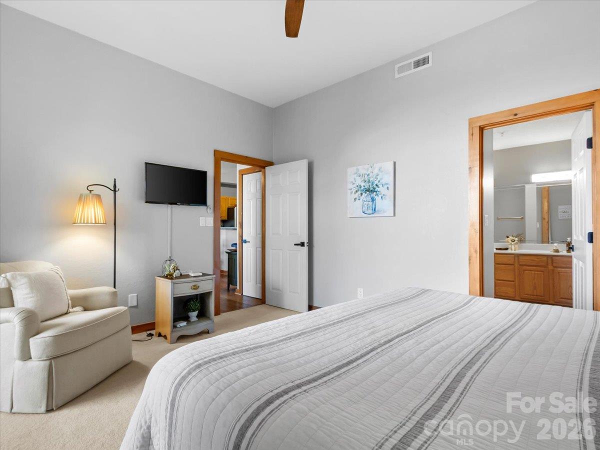 Condominium at 10 Stoney Falls Loop, Burnsville, photo 23 of 34
