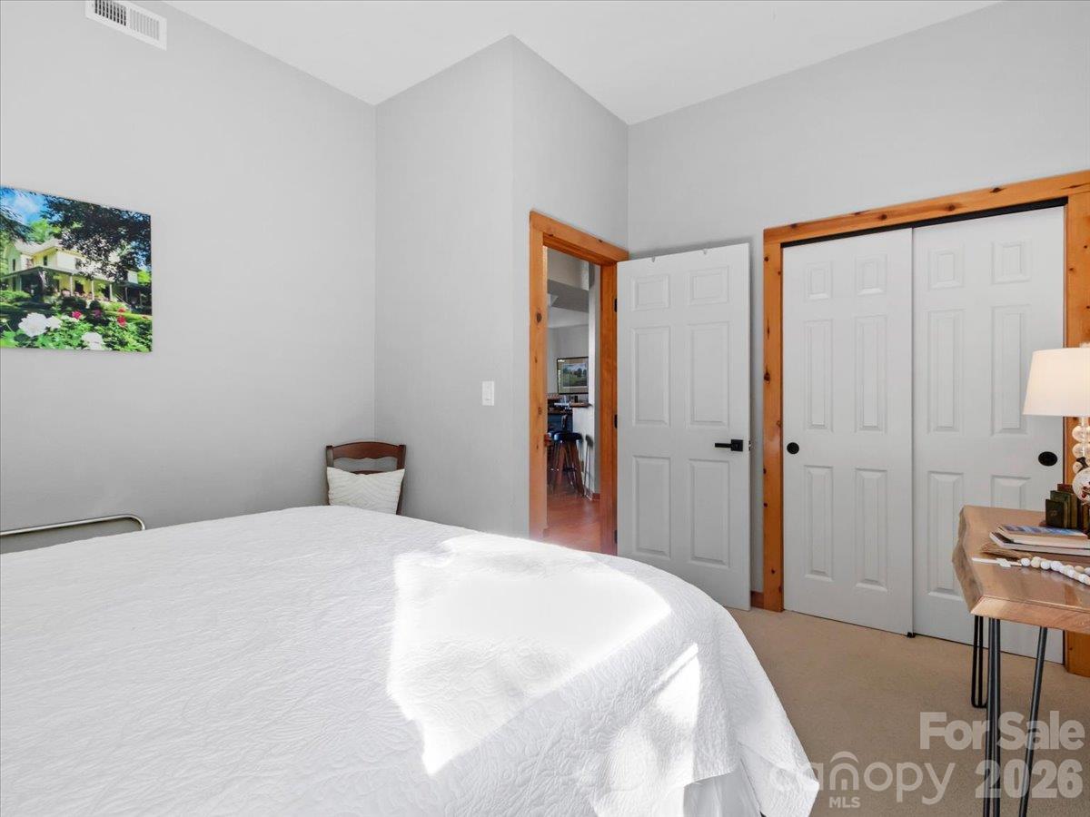 Condominium at 10 Stoney Falls Loop, Burnsville, photo 28 of 34