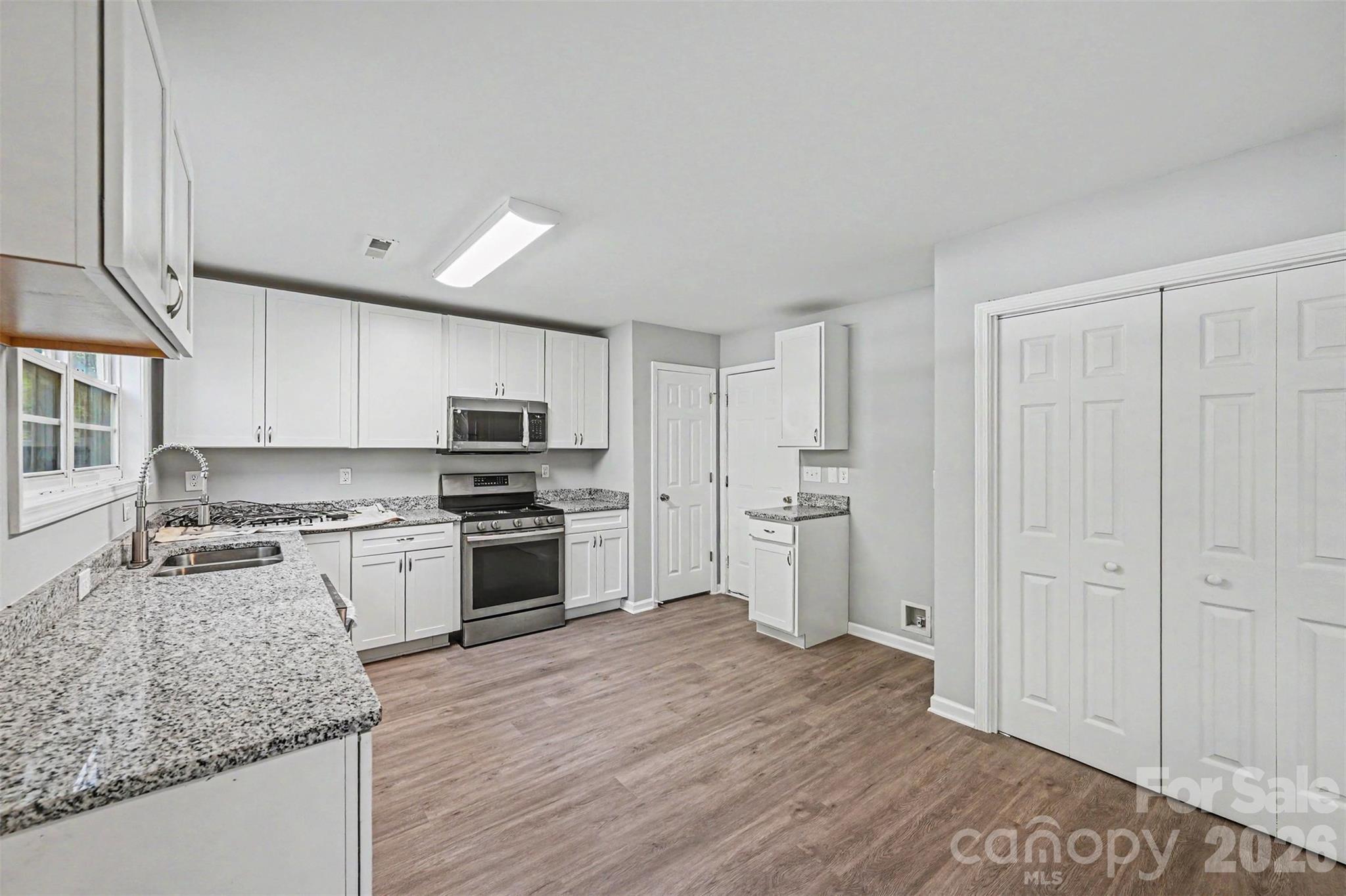 Single Family Residence at 2920 Teton Drive, Gastonia, photo 22 of 24