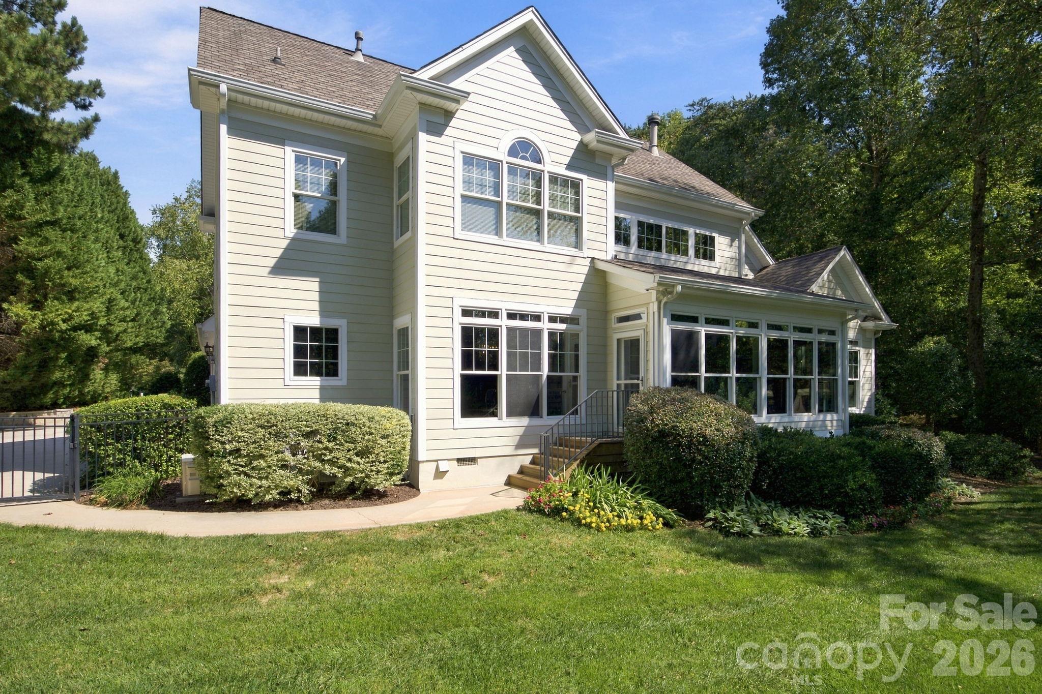 Single Family Residence at 105 Alder Springs Lane, Mooresville, photo 5 of 46