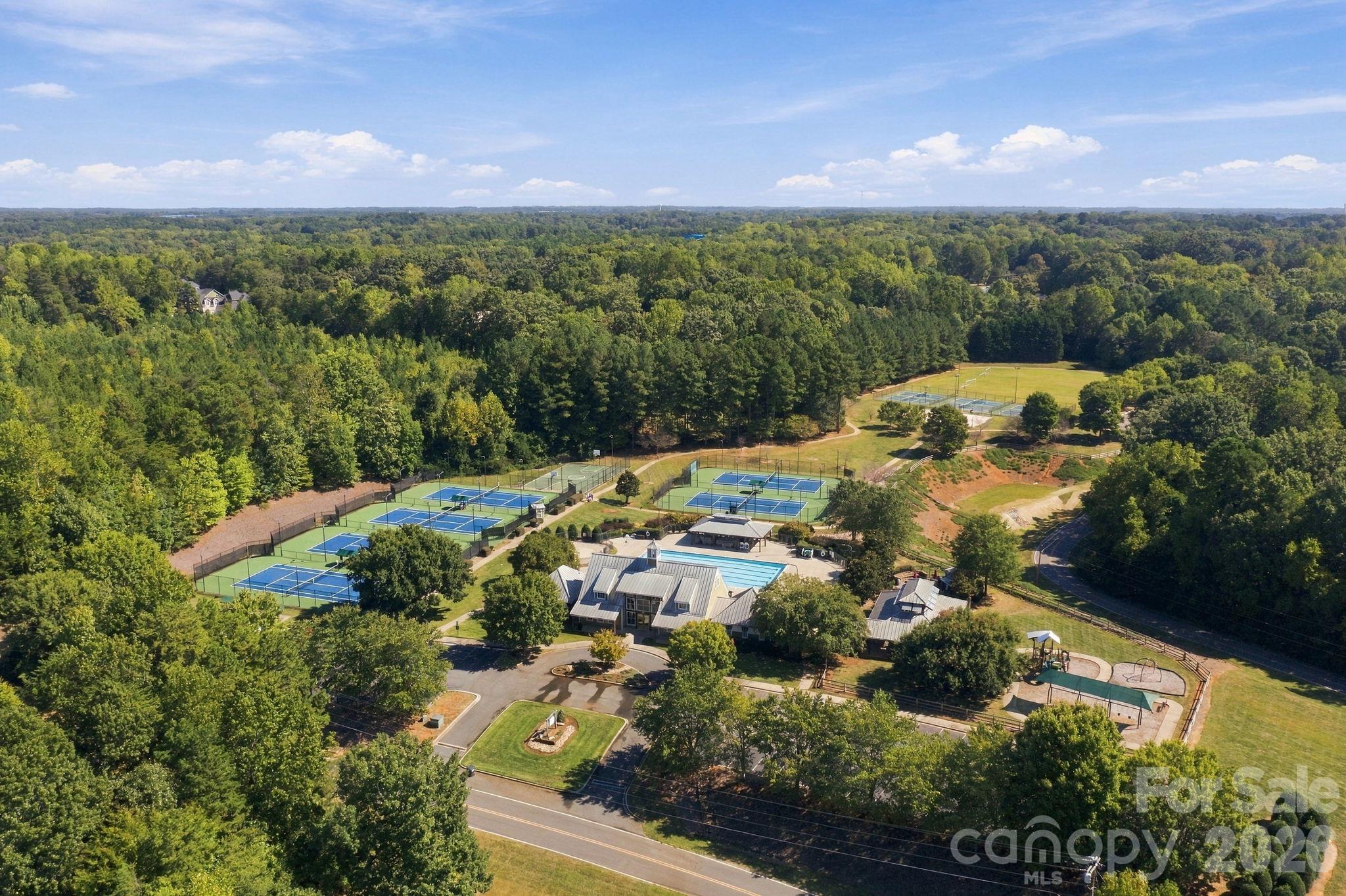 Single Family Residence at 105 Alder Springs Lane, Mooresville, photo 40 of 46