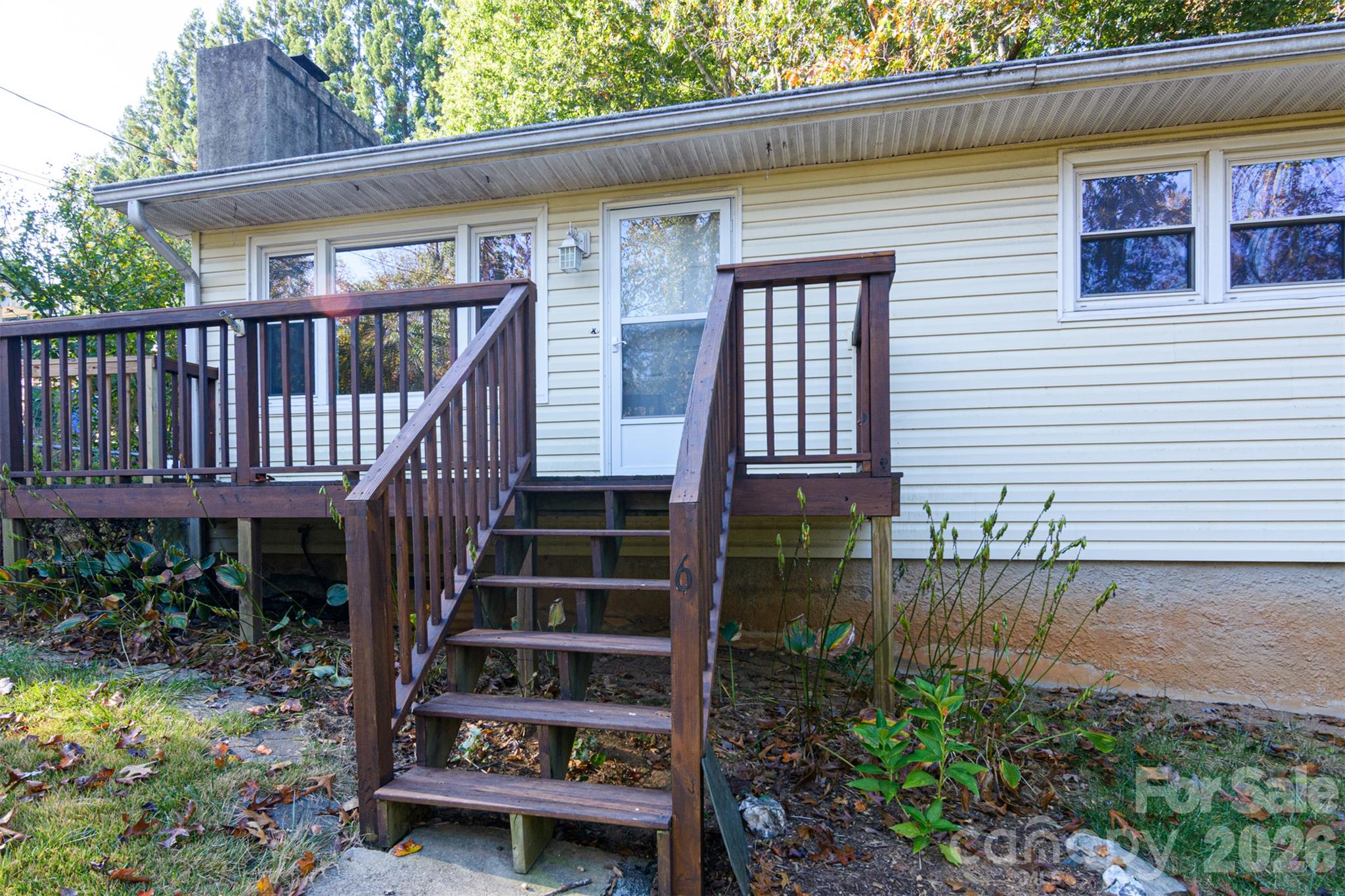 Single Family Residence at 86 Johnston Boulevard, Asheville, photo 3 of 27
