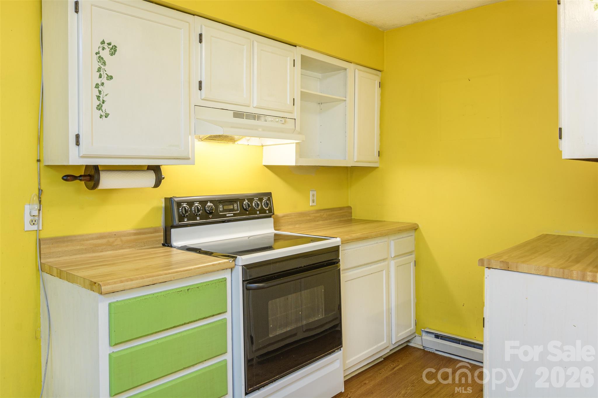 Single Family Residence at 86 Johnston Boulevard, Asheville, photo 11 of 27
