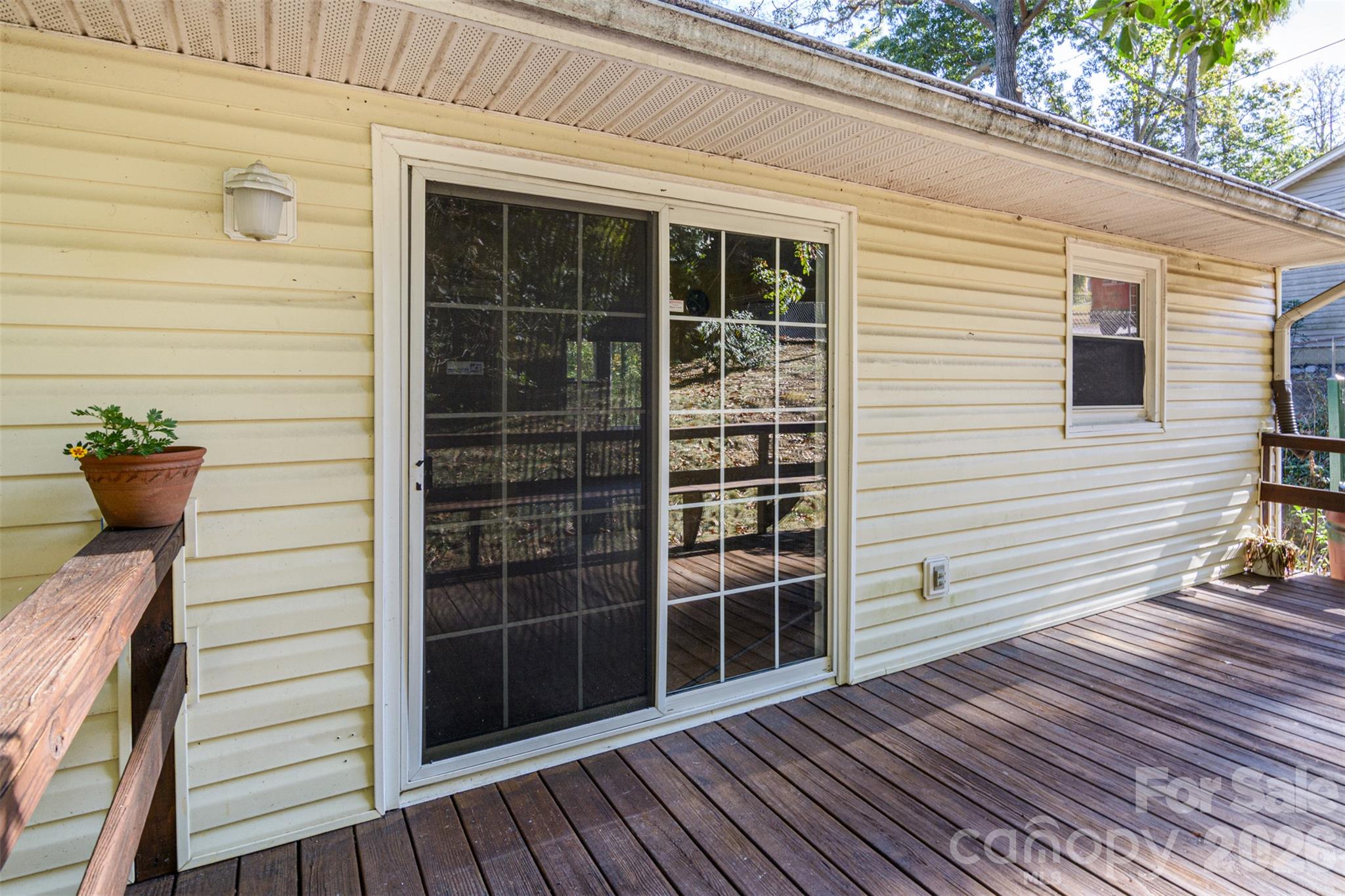 Single Family Residence at 86 Johnston Boulevard, Asheville, photo 24 of 27