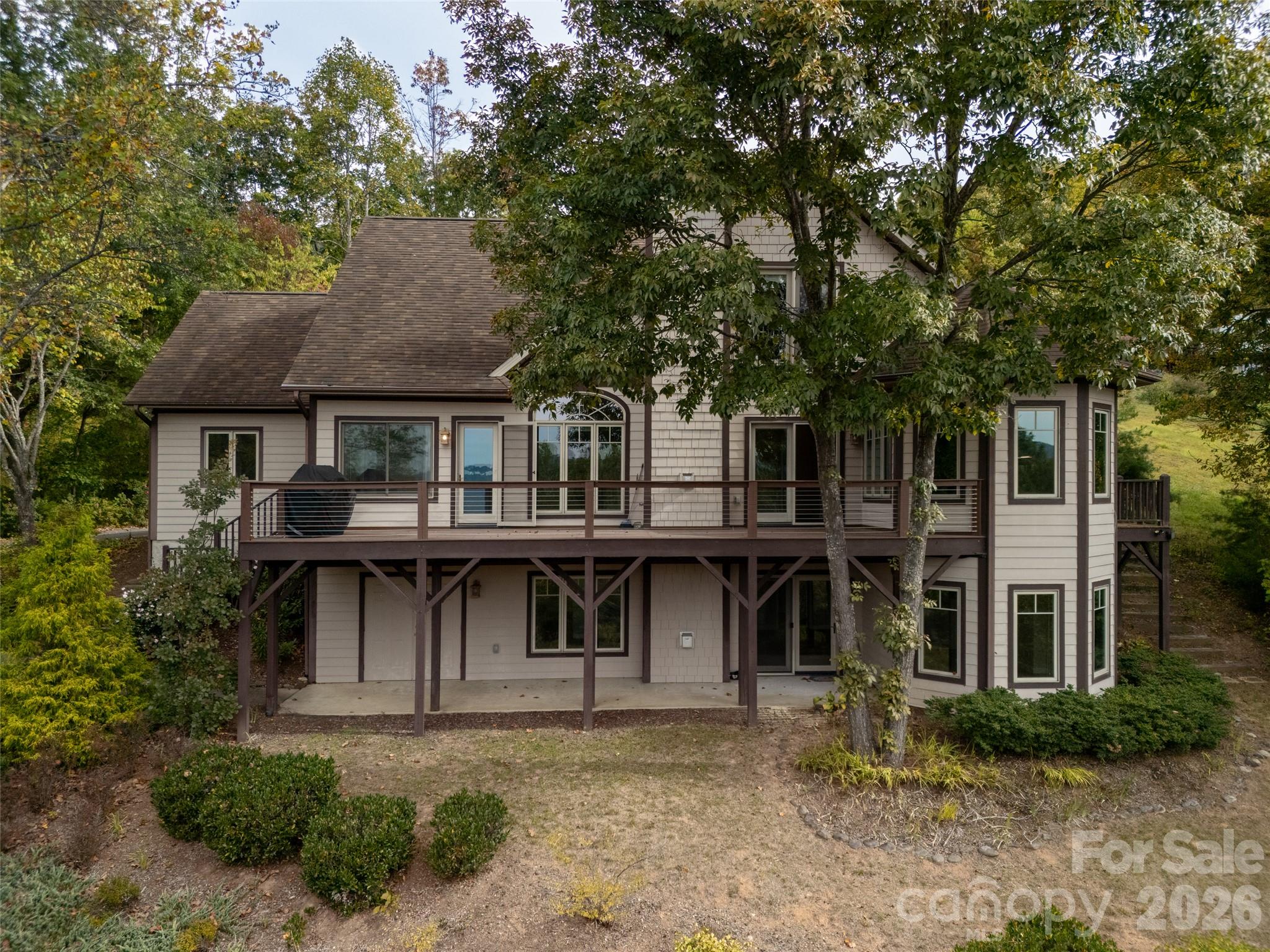 Single Family Residence at 142 Twin Courts Drive, Weaverville, photo 4 of 48
