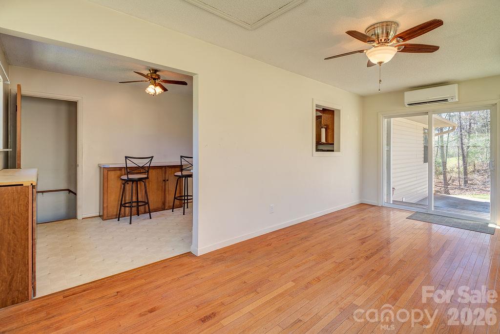 Single Family Residence at 216 Pickens Road, Weaverville, photo 17 of 31