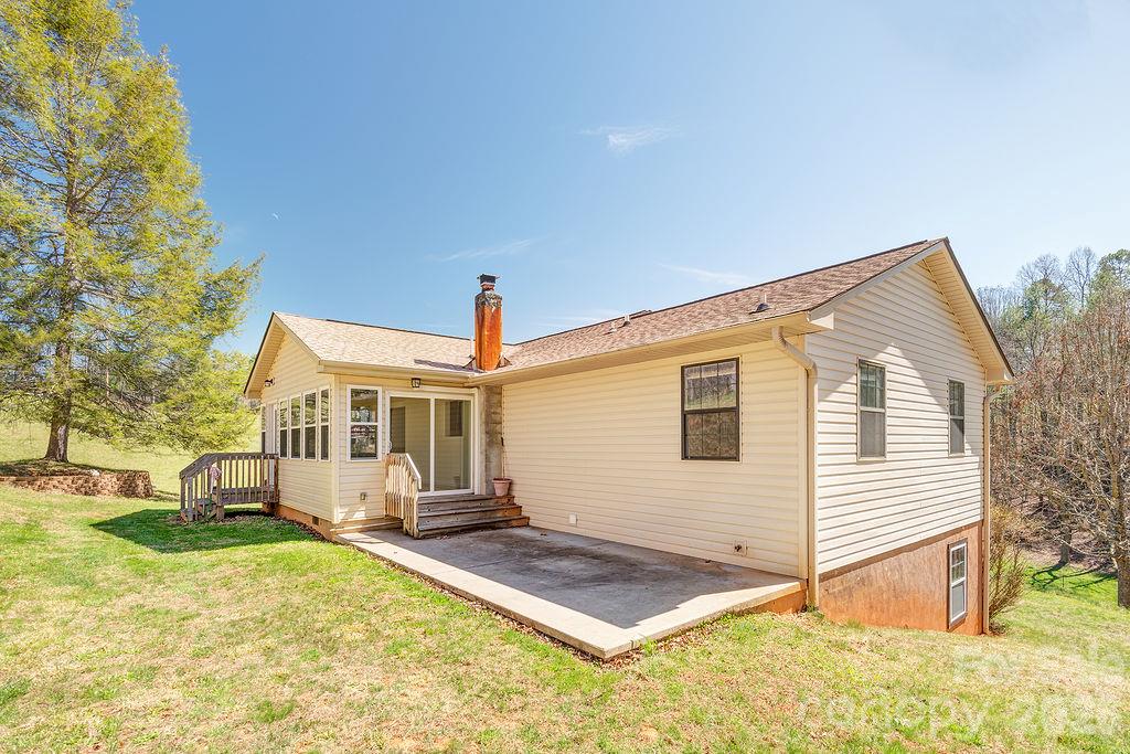 Single Family Residence at 216 Pickens Road, Weaverville, photo 27 of 31