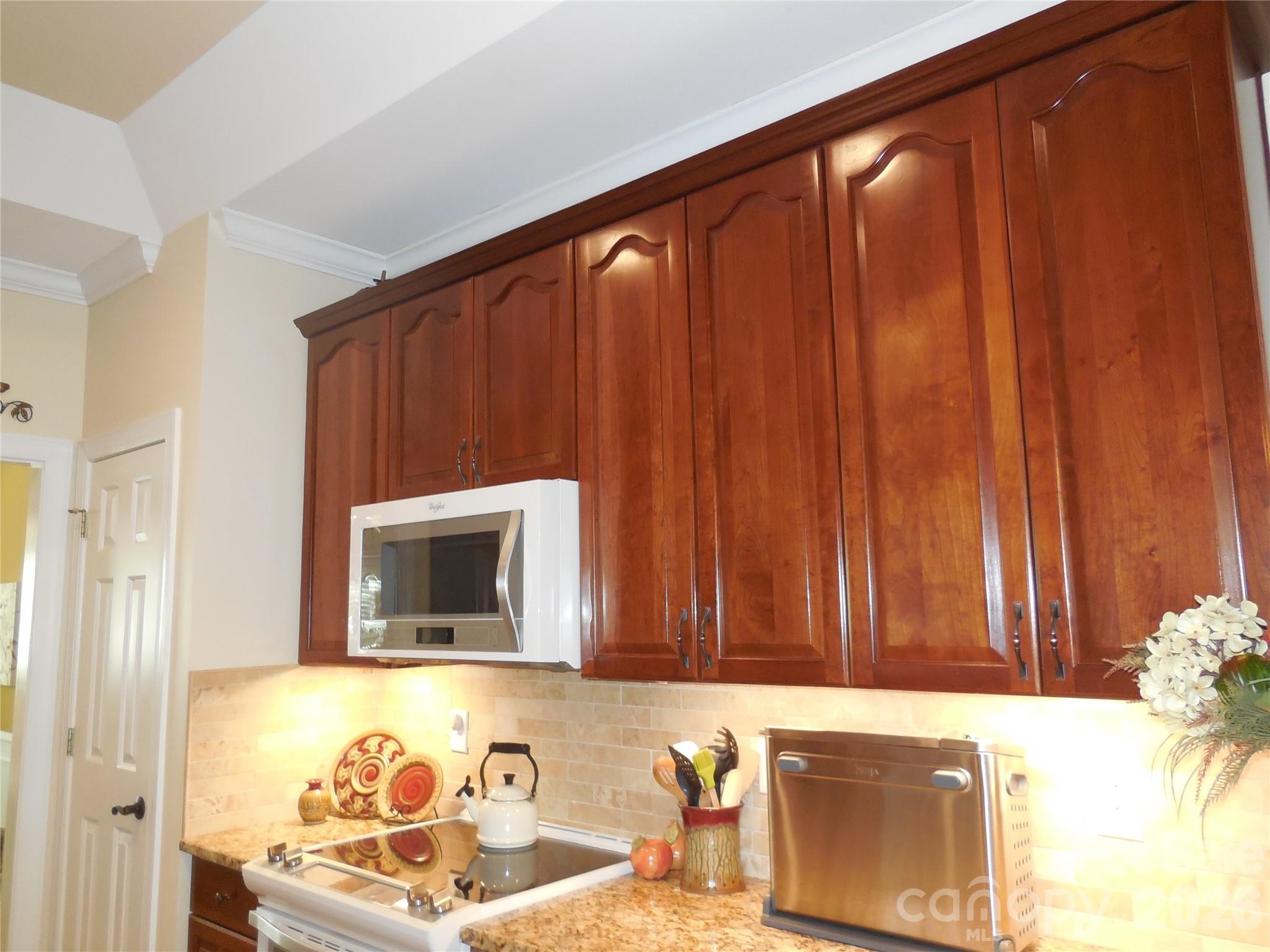 Single Family Residence at 1432 Porch Swing Lane, Matthews, photo 6 of 20