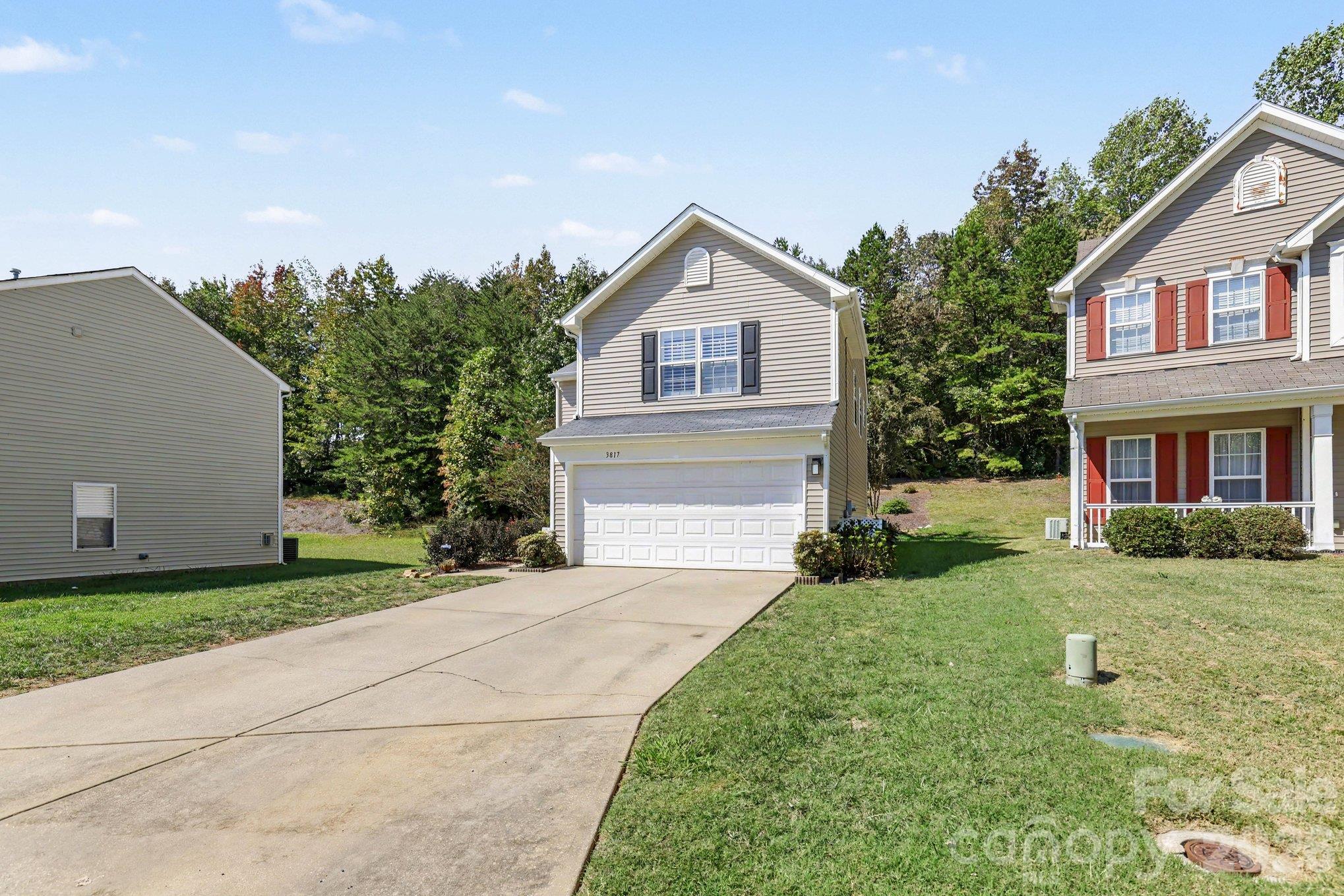Single Family Residence at 3817 Broadwater Court, Gastonia, photo 3 of 30