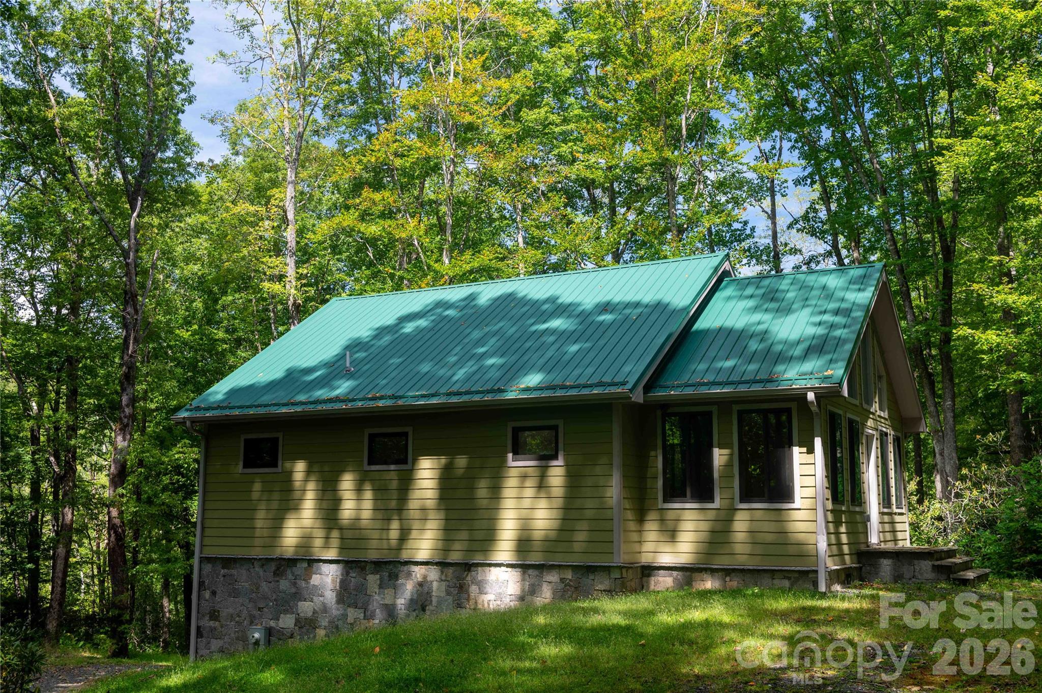 Single Family Residence at 2099 South Toe River Road, Burnsville, photo 21 of 37